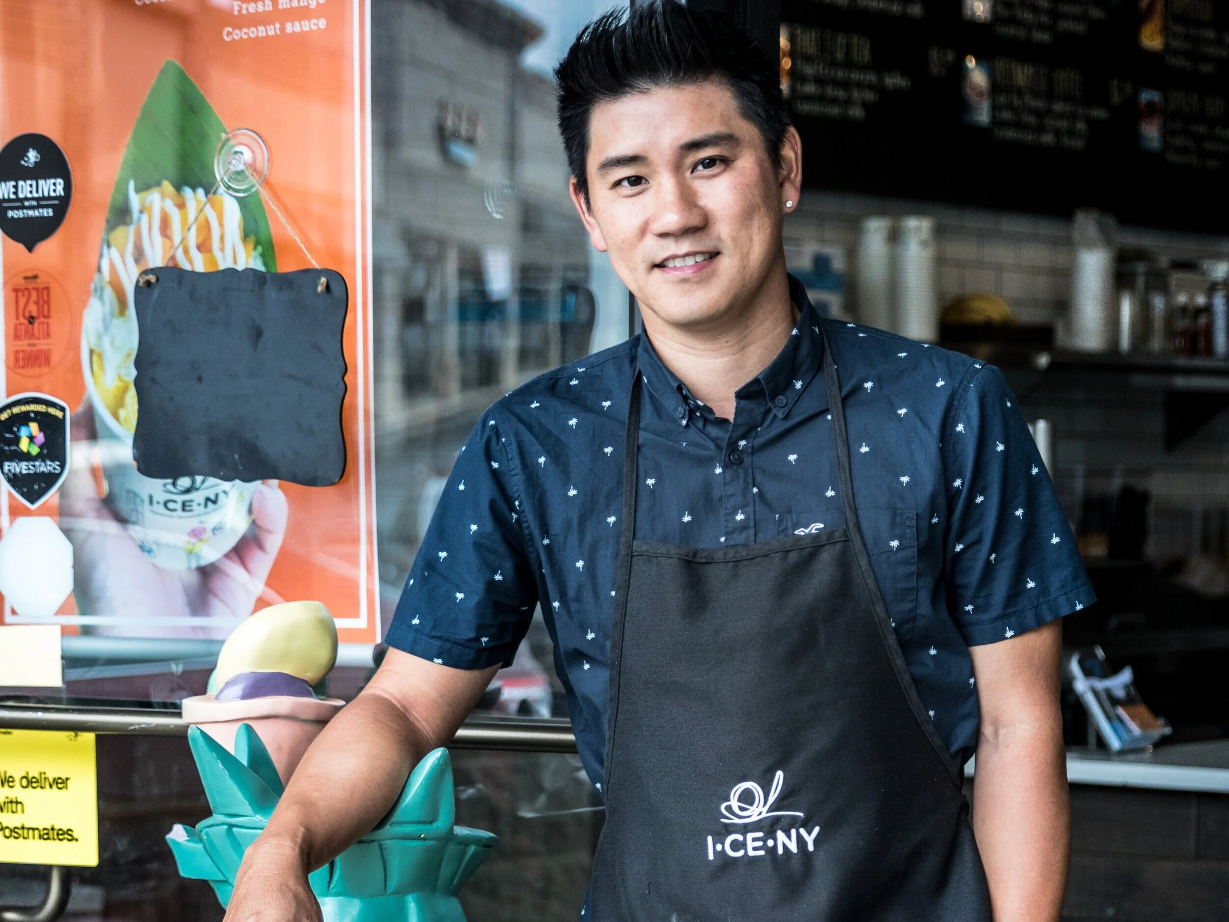 Photo Credit: Daryl O’Hare Photography / Instagram: @daryloharephotographySetting: Historic, Pinetree Plaza