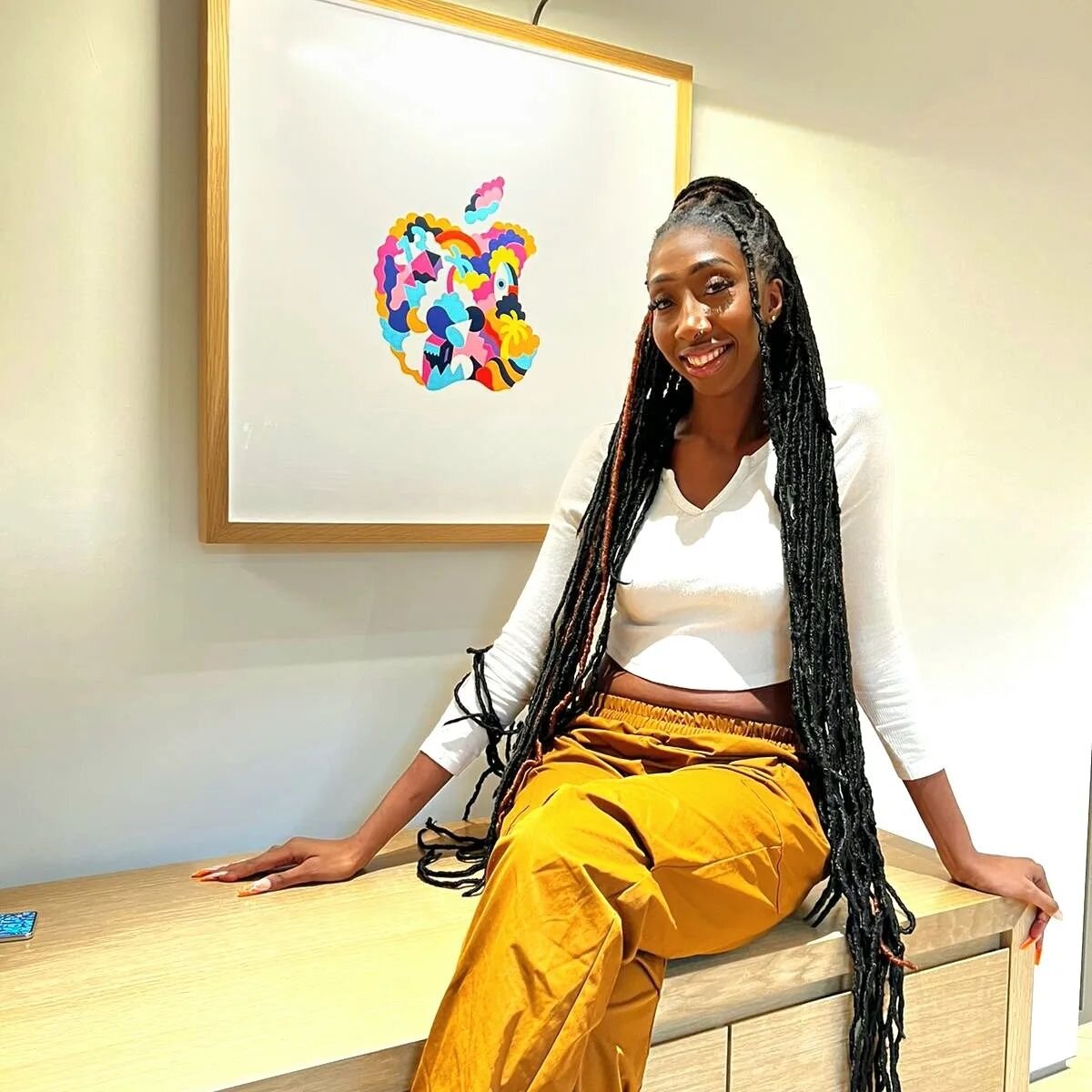 In 2018 I sat in my office manifesting that one day I'd host a Digital Art Therapy workshop for Apple. I didn't know how I'd do it but I knew I would...

Yesterday, I held a Digital Art Therapy workshop at Apple!!! It was everything I dreamed of and 