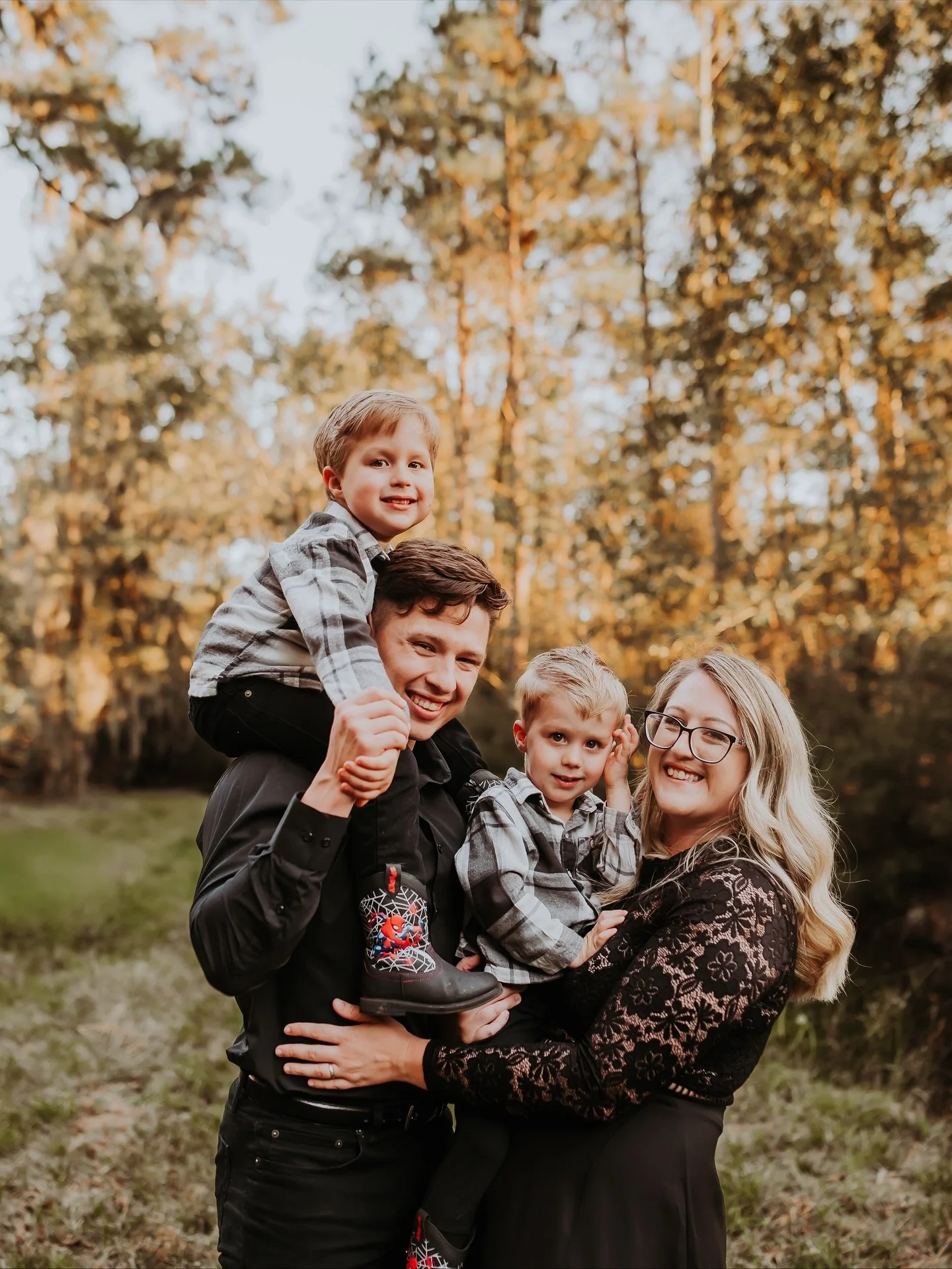 Little moments. Big love. Family, forever❤️✨