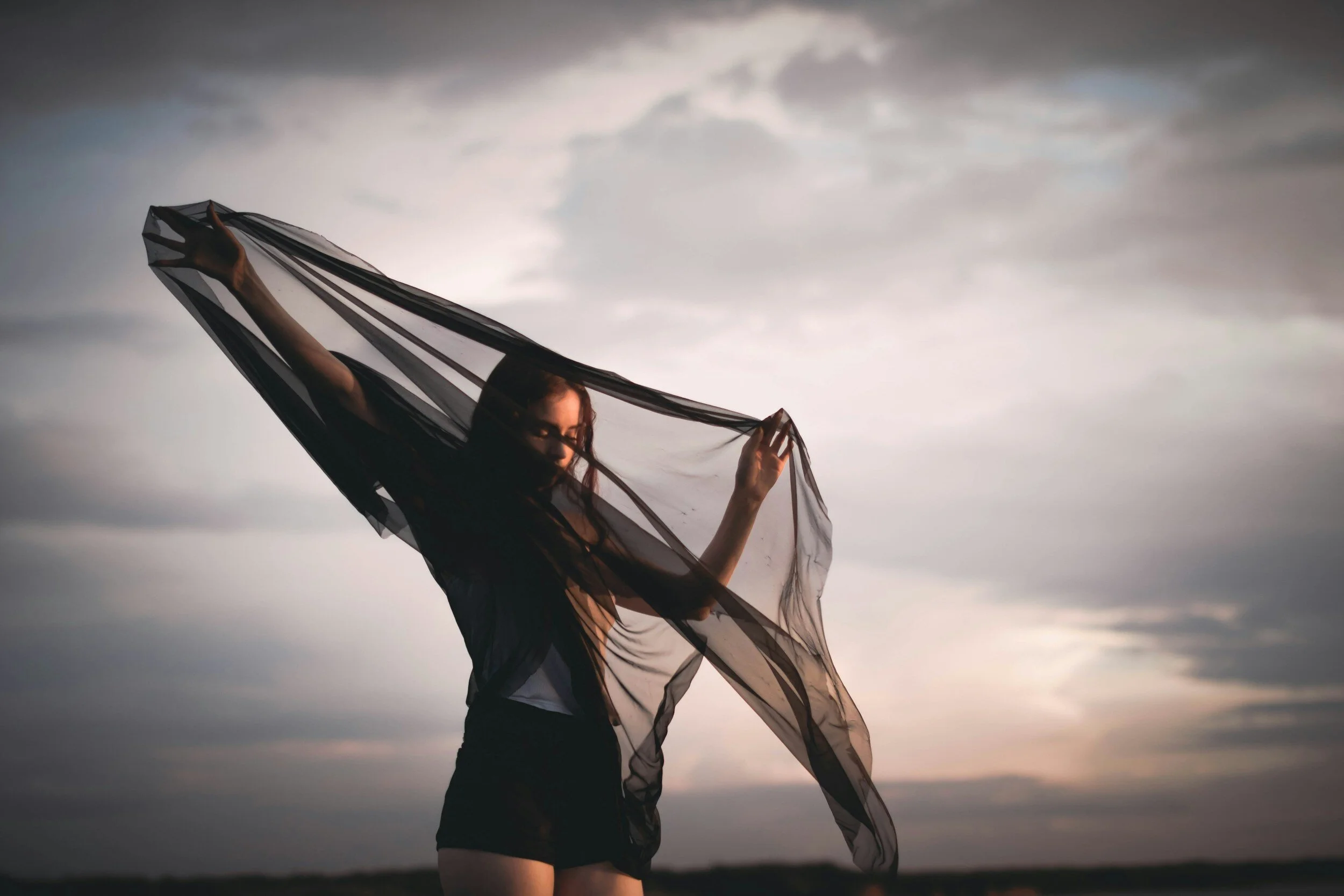 Tips for belly dance with a veil