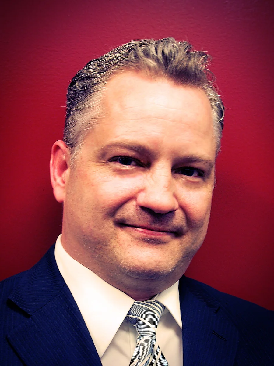 Tim MacMillan - 2015.jpg