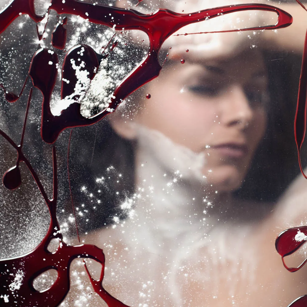 lookingglass2.jpg