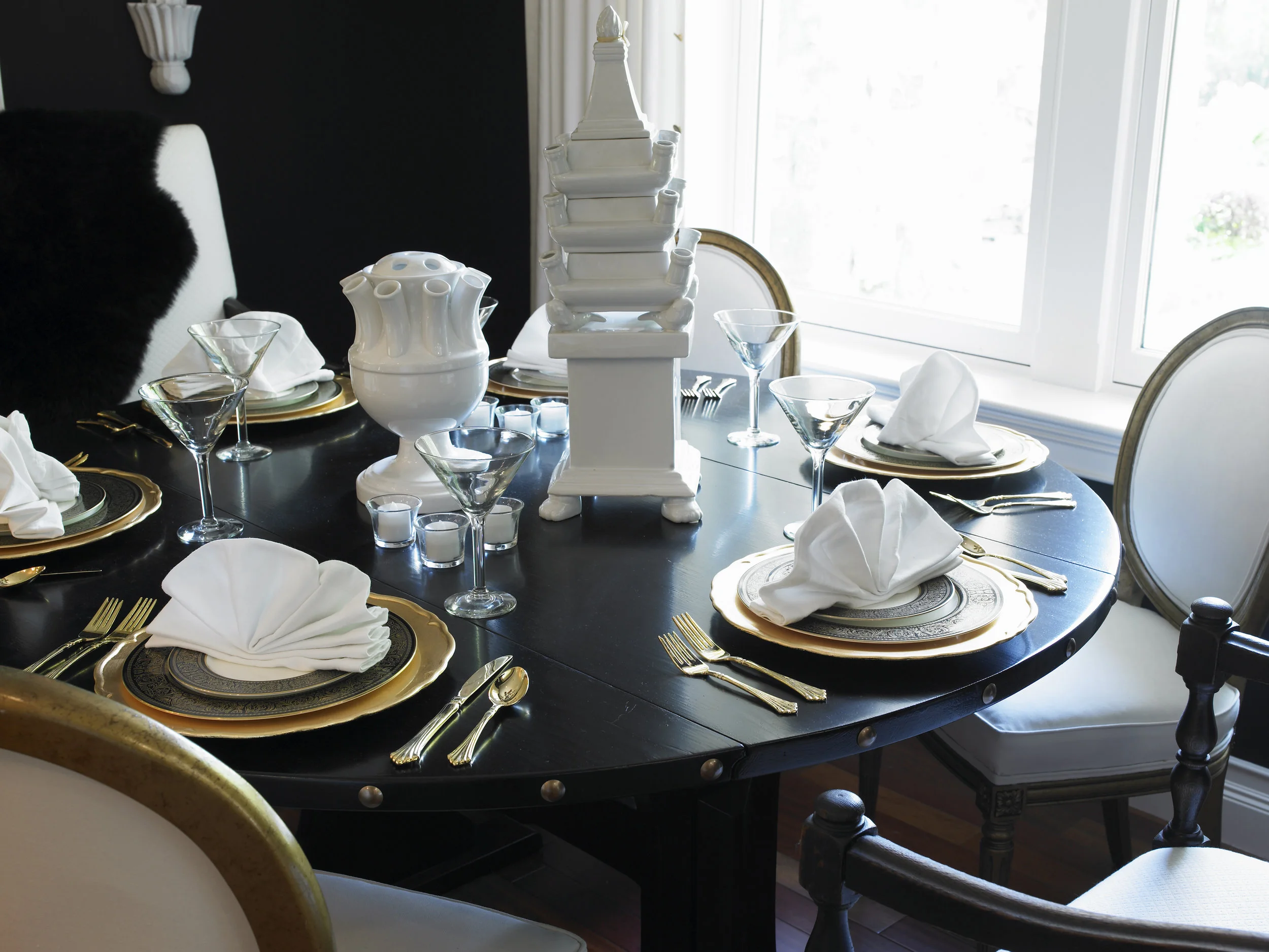 Boeham_Graham_Table.jpg