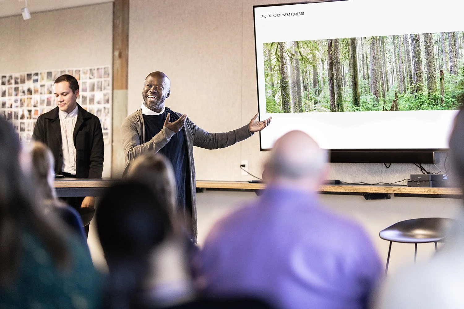 HOLST-Adjaye_Library Concept Presentation_KLiK preview set 10_WEB.jpg