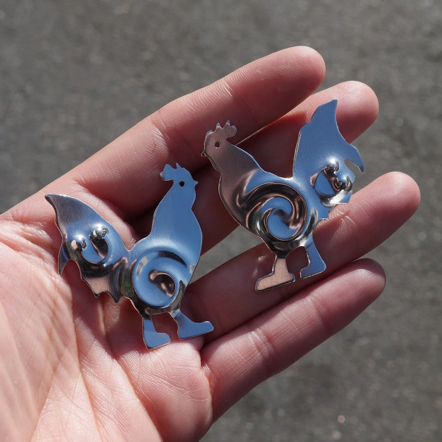 🐓🐓🐓She made some earrings ✨💍⚒️ one of the earrings i made during my residency at @penlandschool where i went hard wit the hydraulic press . Missed making earrings - 🐓🐓🐓