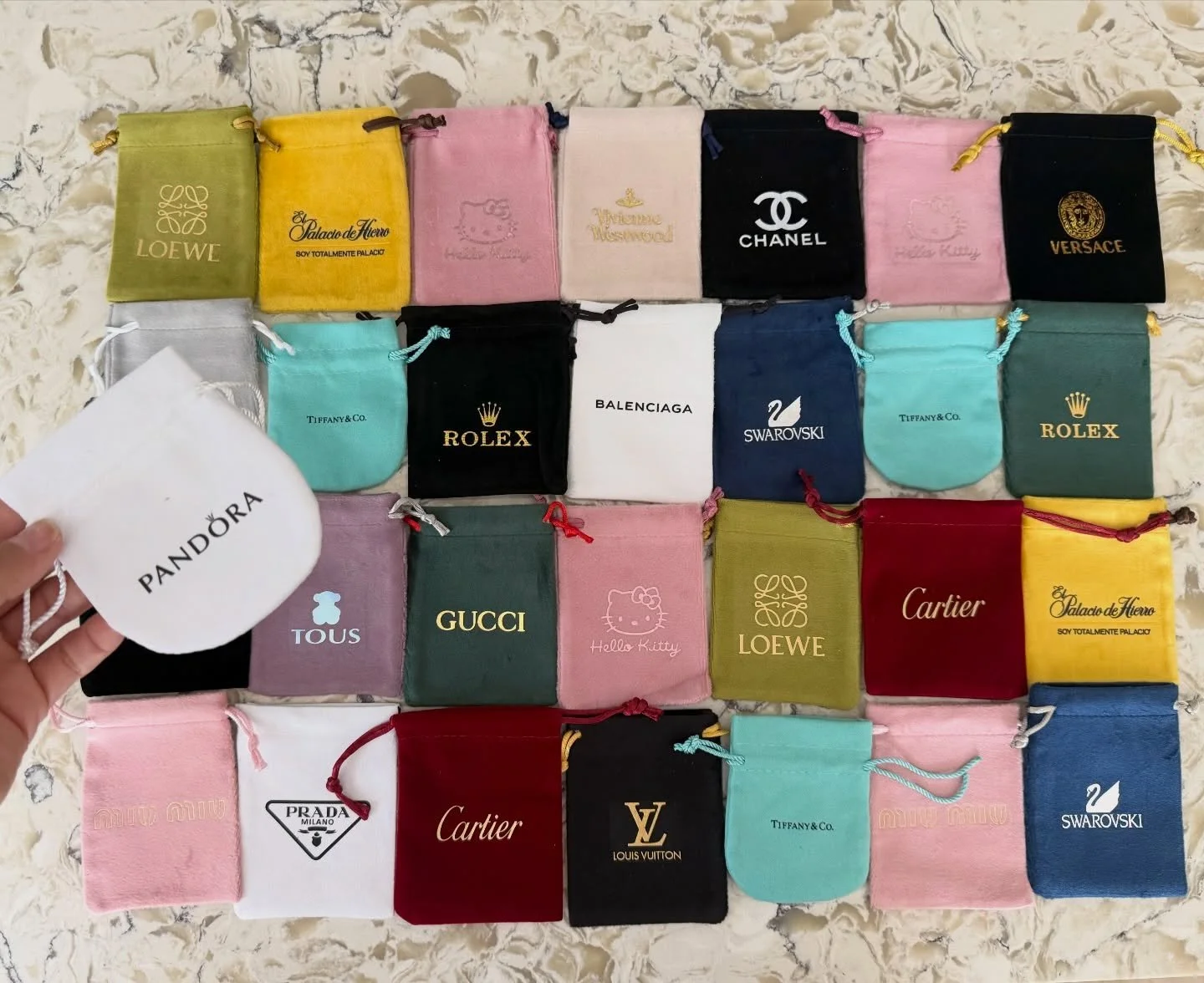 Jewelry baggies ✨🎀💍 in process ...🪡