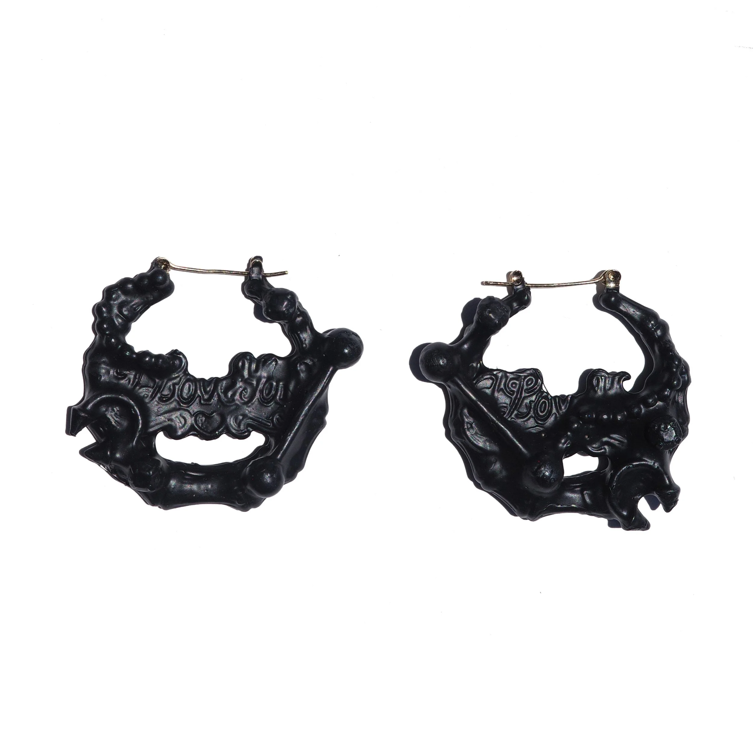For my people feeling sad , thinking I don't make earrings anymore 🖤⛓️ dropping a 1/1 batch soon . 

Love, G