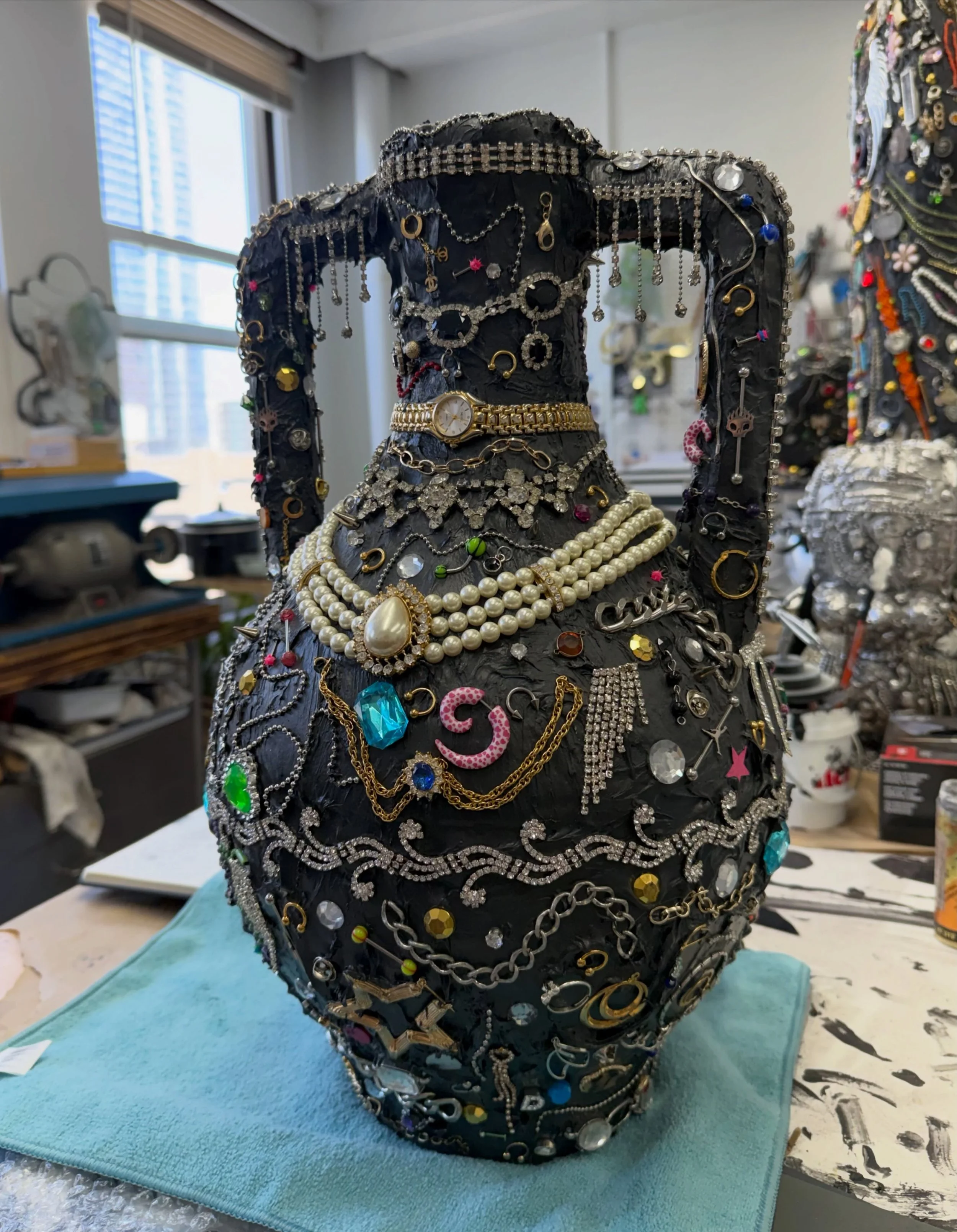 Adi&oacute;s to one of my fav 🏺💍🌈 heading to it's new home ✨