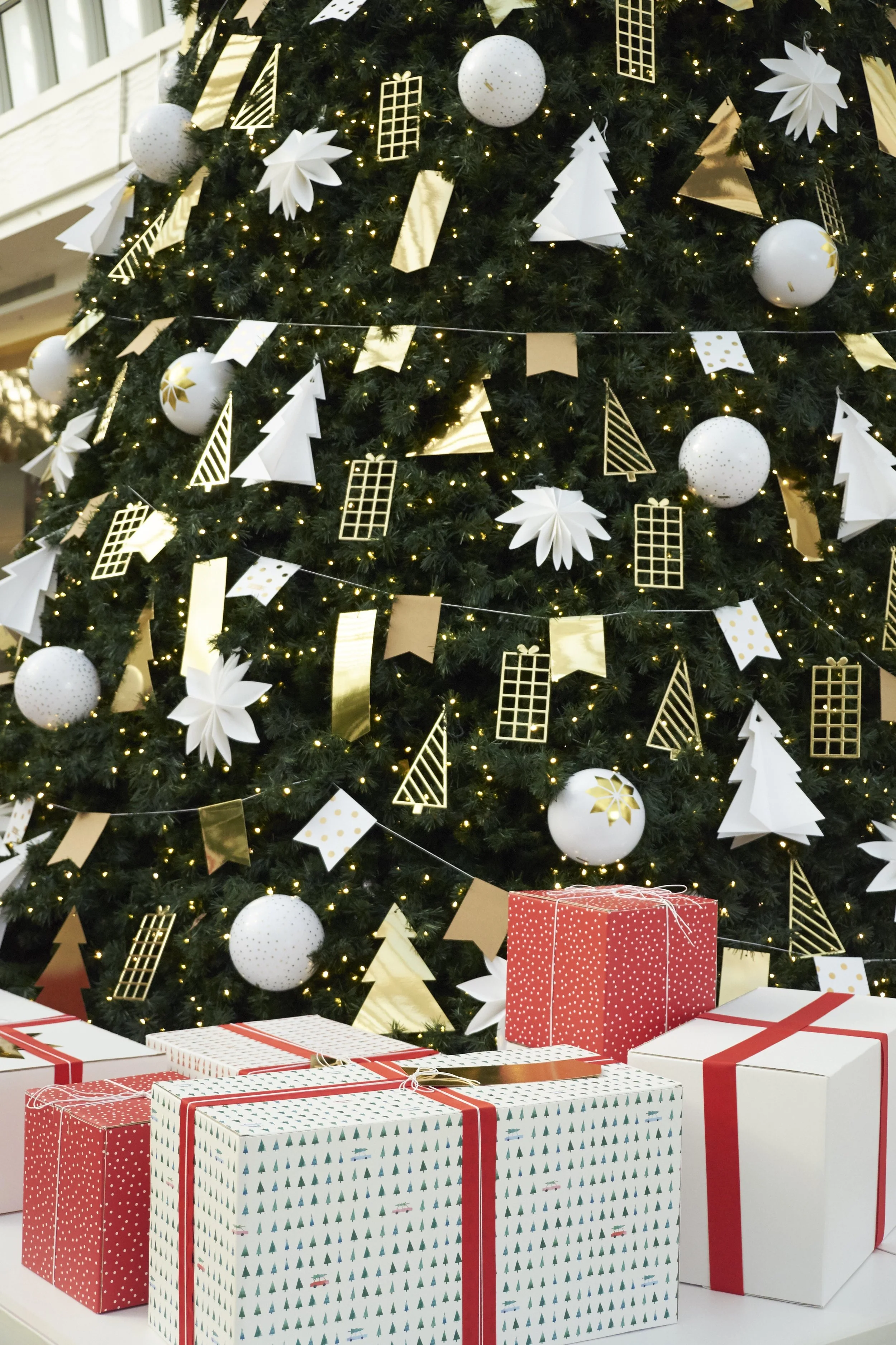 KIKKI K CHRISTMAS TREE