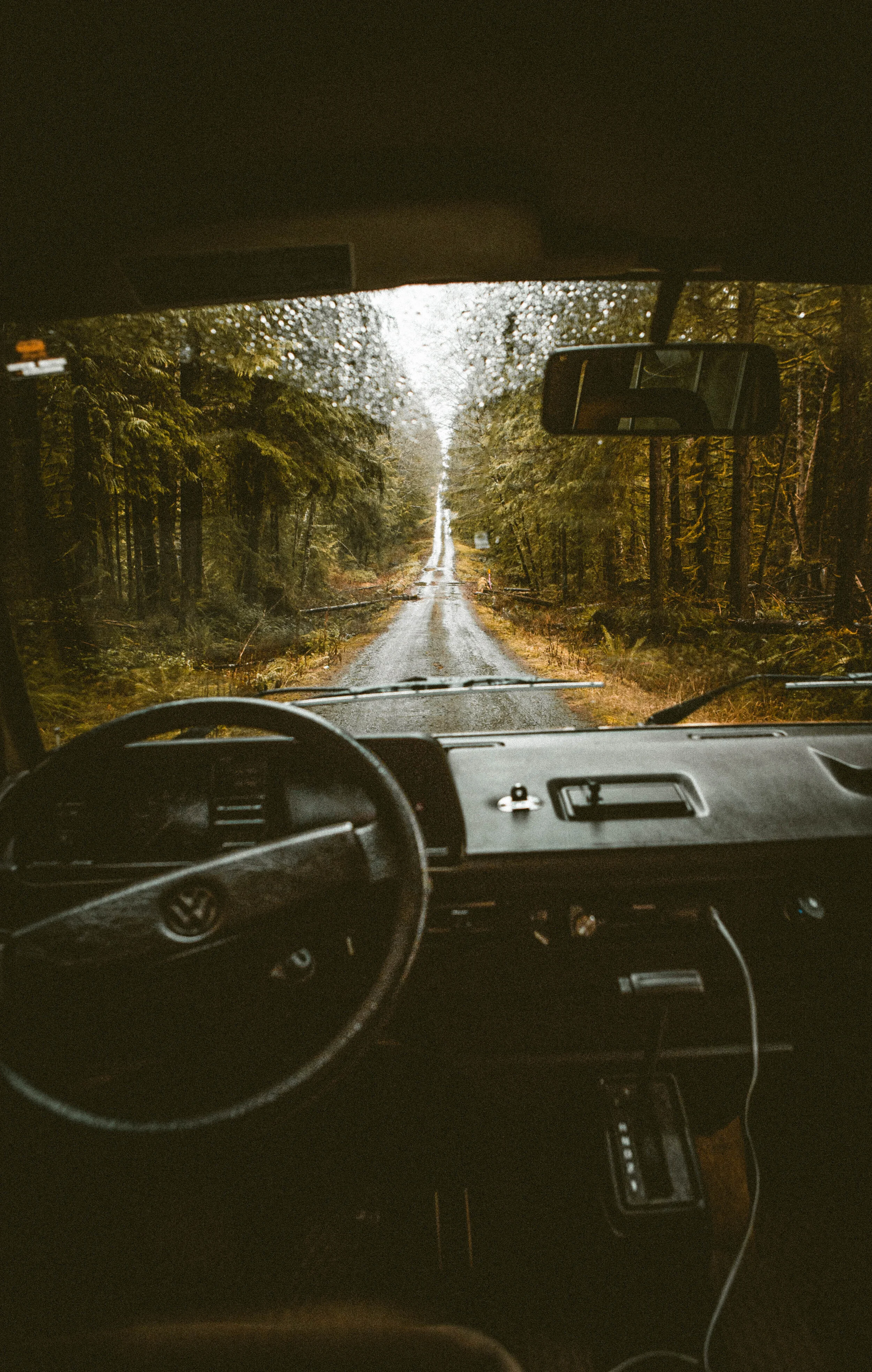 14 Essentials to Avoid Minor Mishaps on the Road