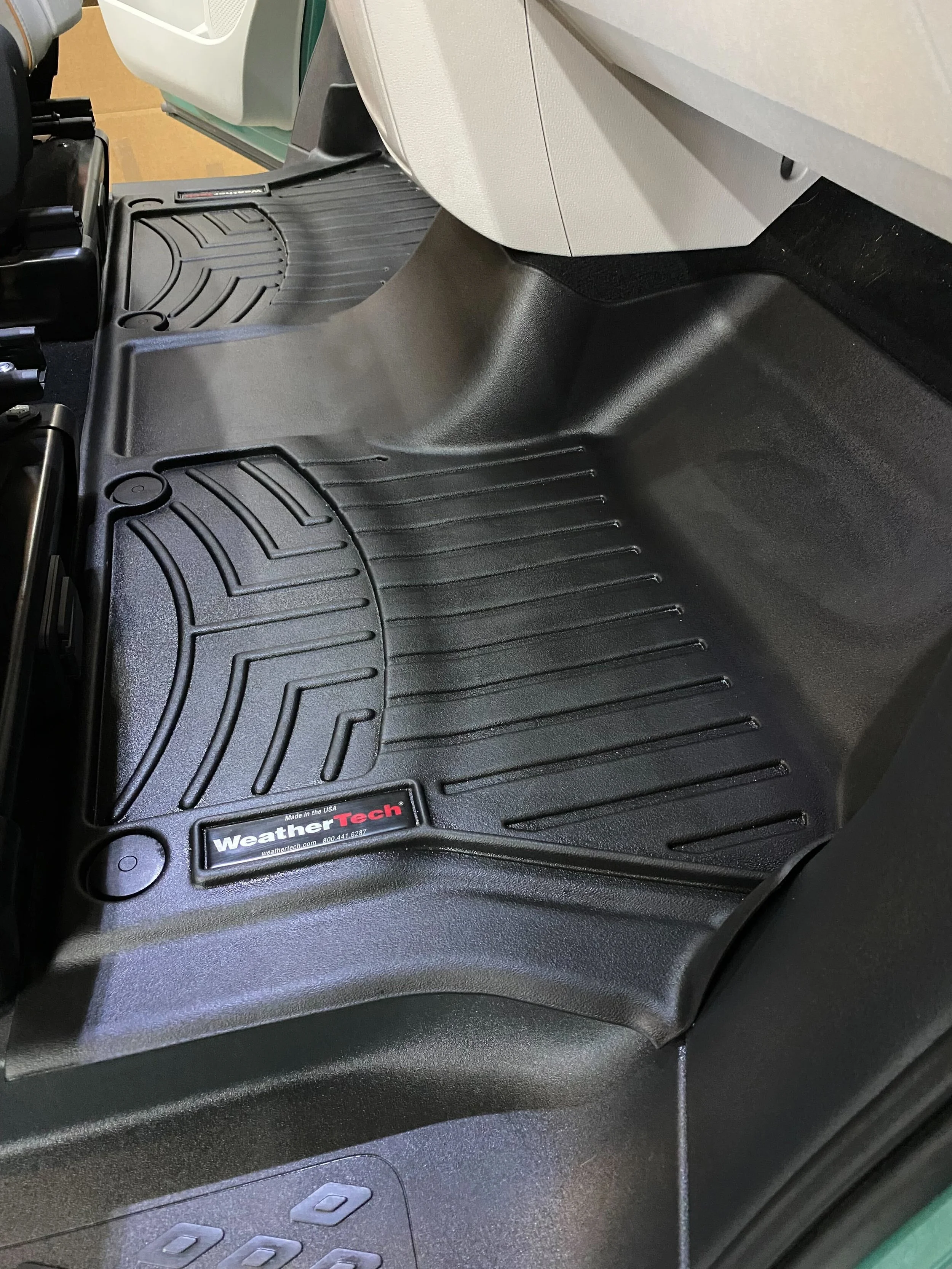 Buzz Weathertech (1).jpg