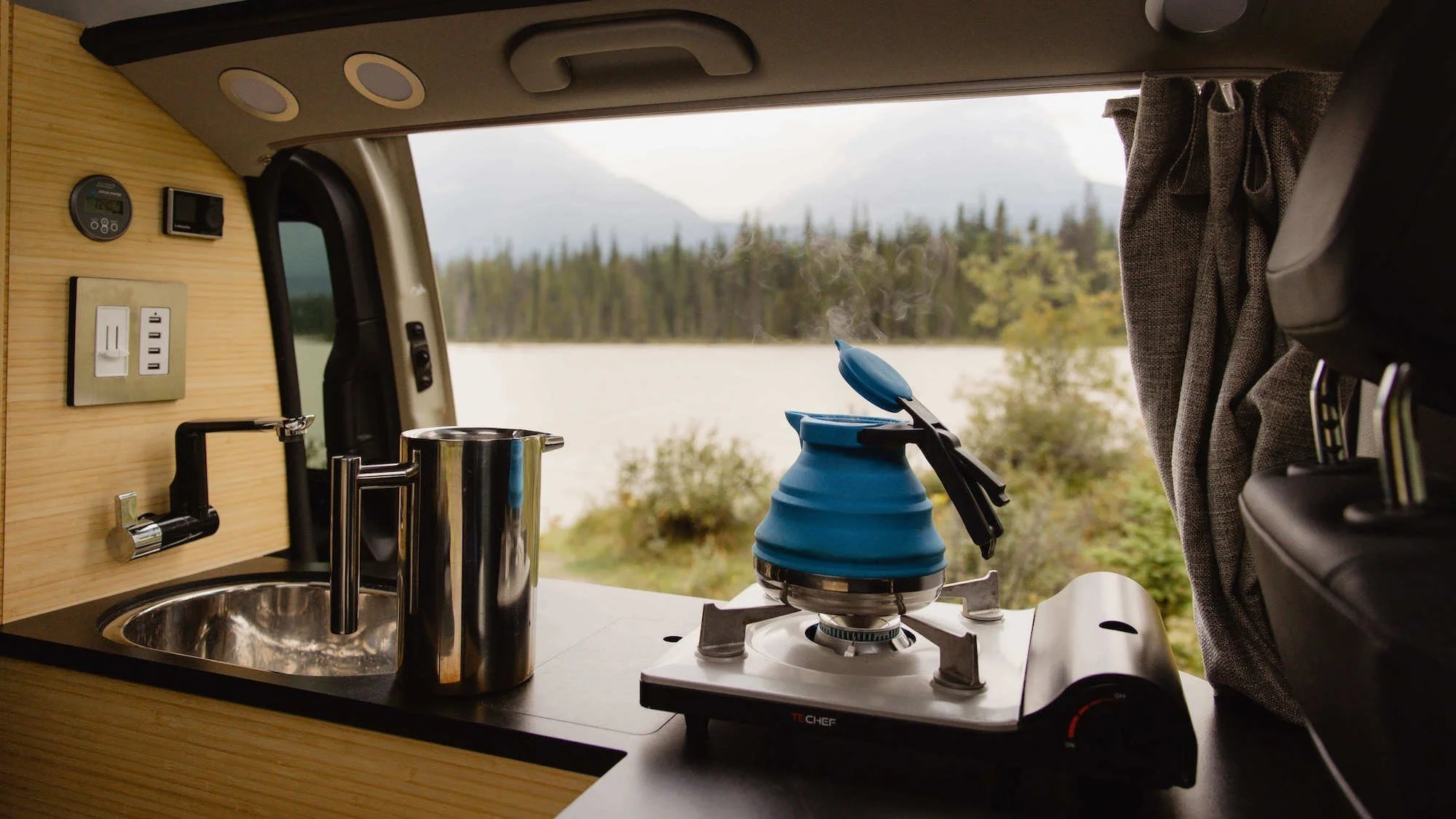 FAQ | Mercedes Metris Camper Vans — Peace Vans