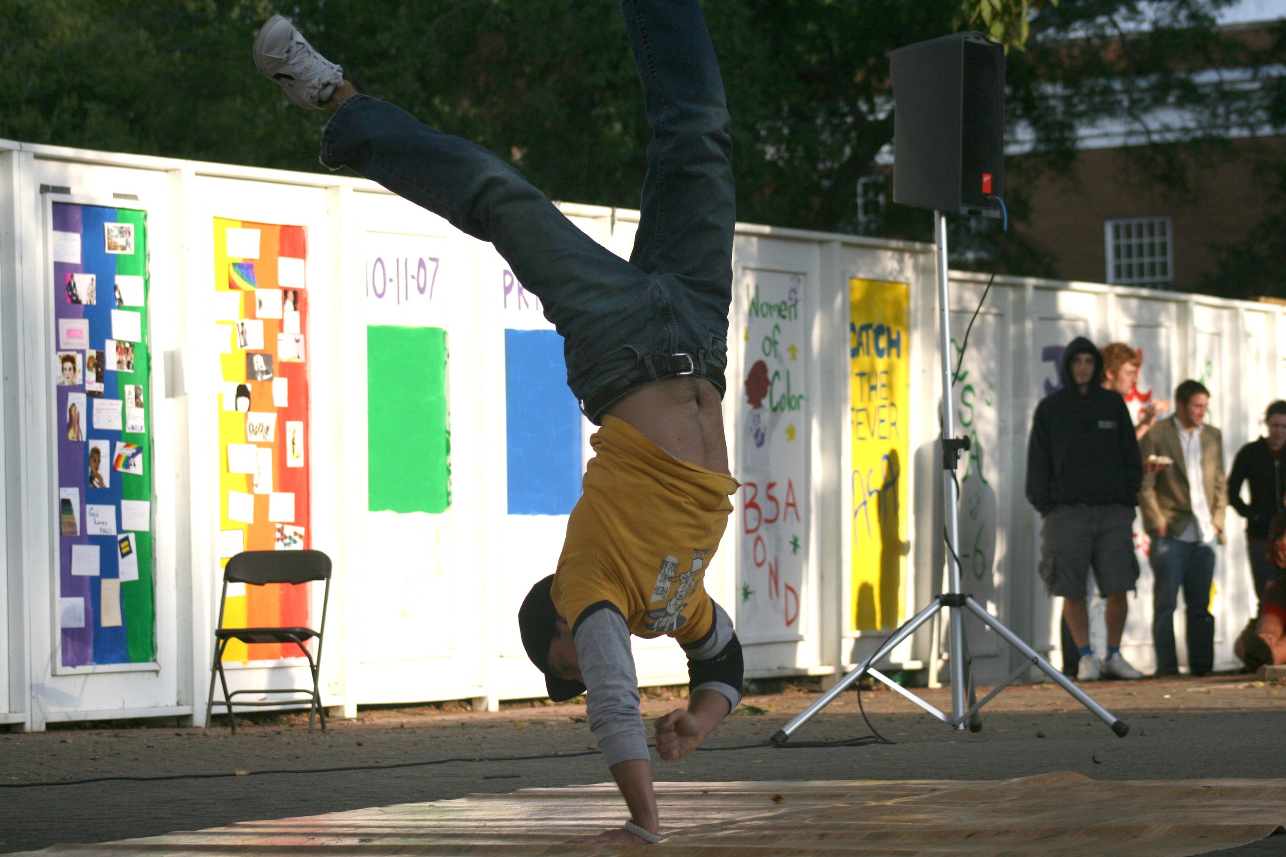 breakdance-2.jpg