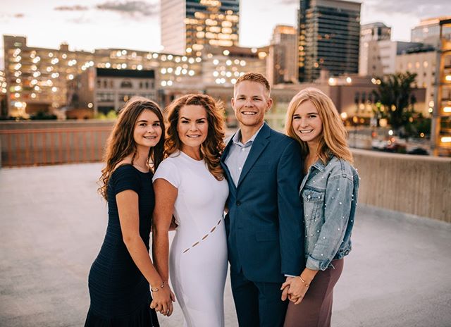 Loved photographing these wonderful people last year in Downtown. Easily one of my favorite urban settings yet!