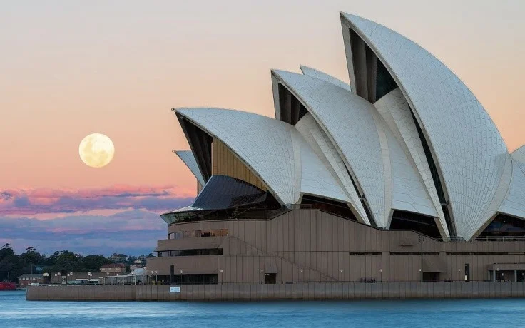 Opera House jpeg.jpg