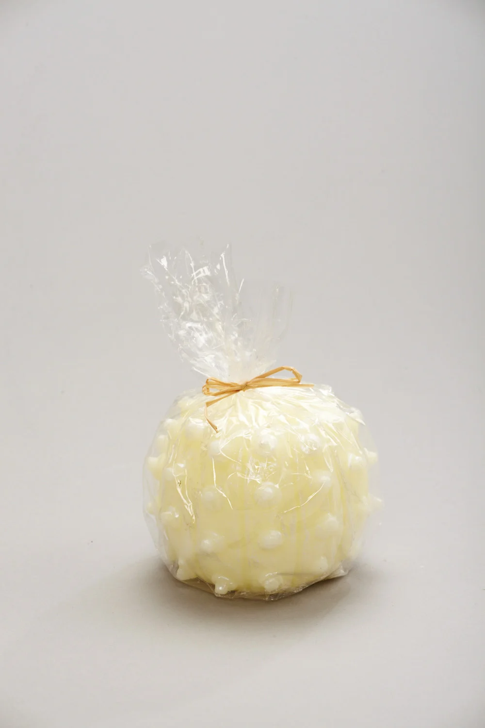 White Deco Round Candle 2.JPG