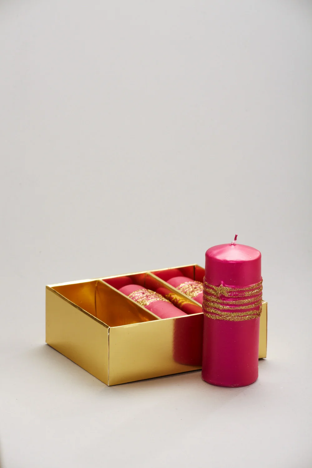 Set of 3 purple candles glitter star detail.JPG