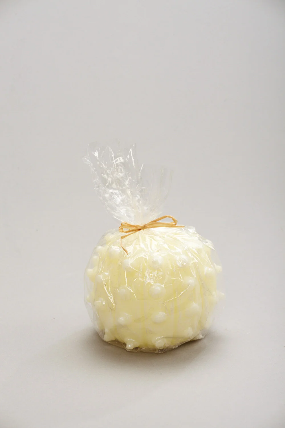 White Deco Round Candle 2.JPG