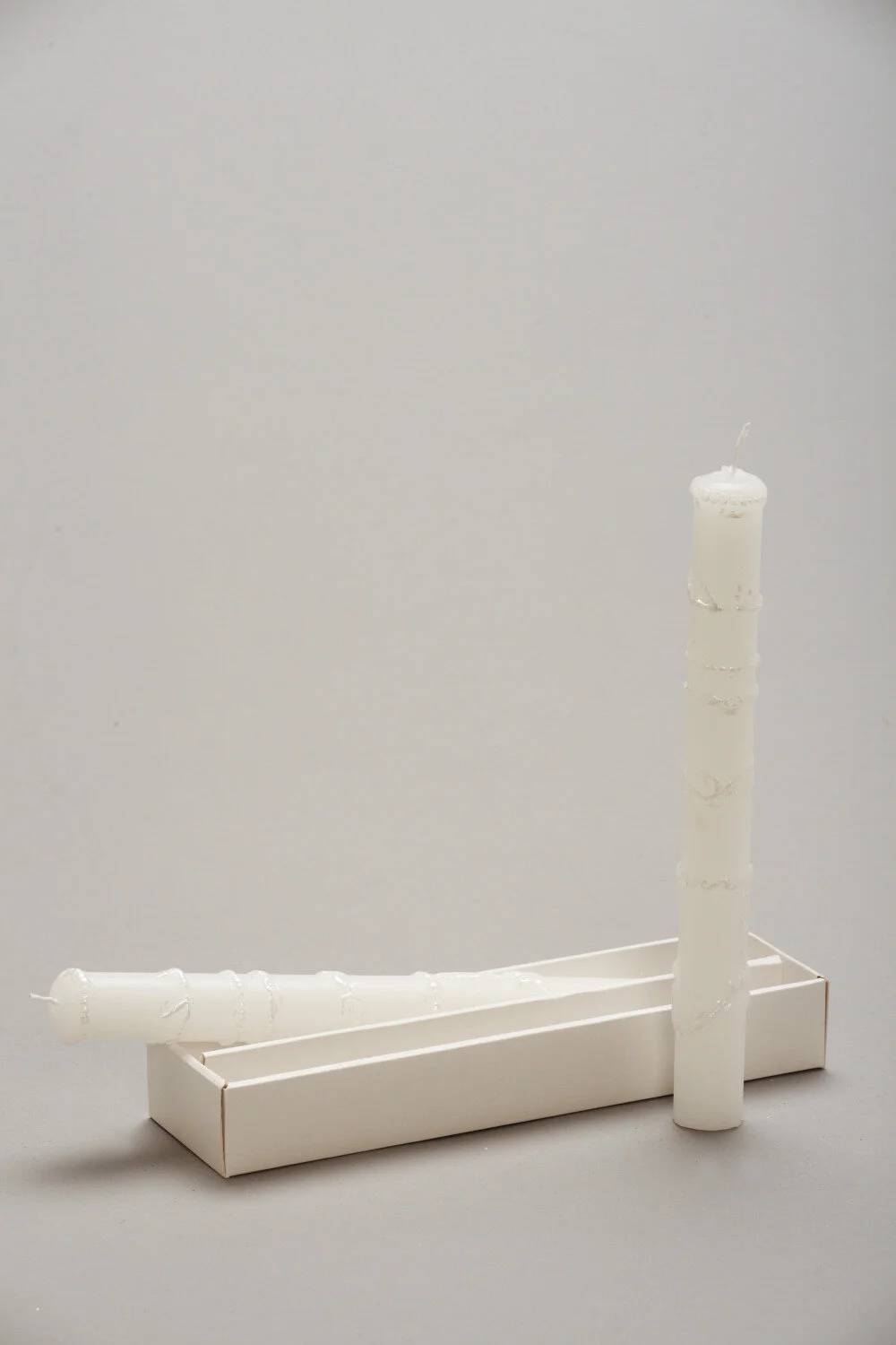 White Detailed Taper Candle.JPG
