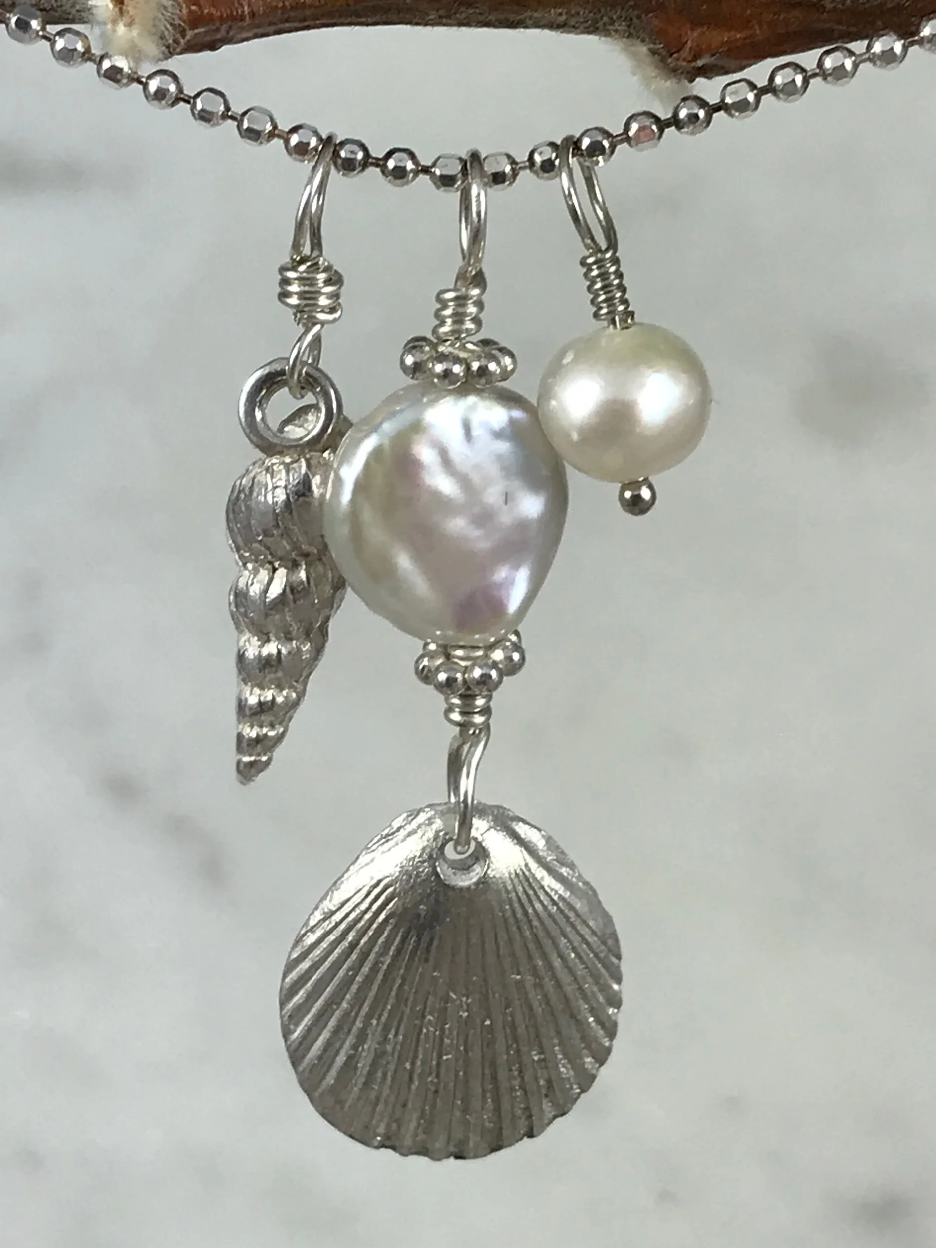 EAD05EF4-848A-4F5B-B8B0-9772DBF2D319