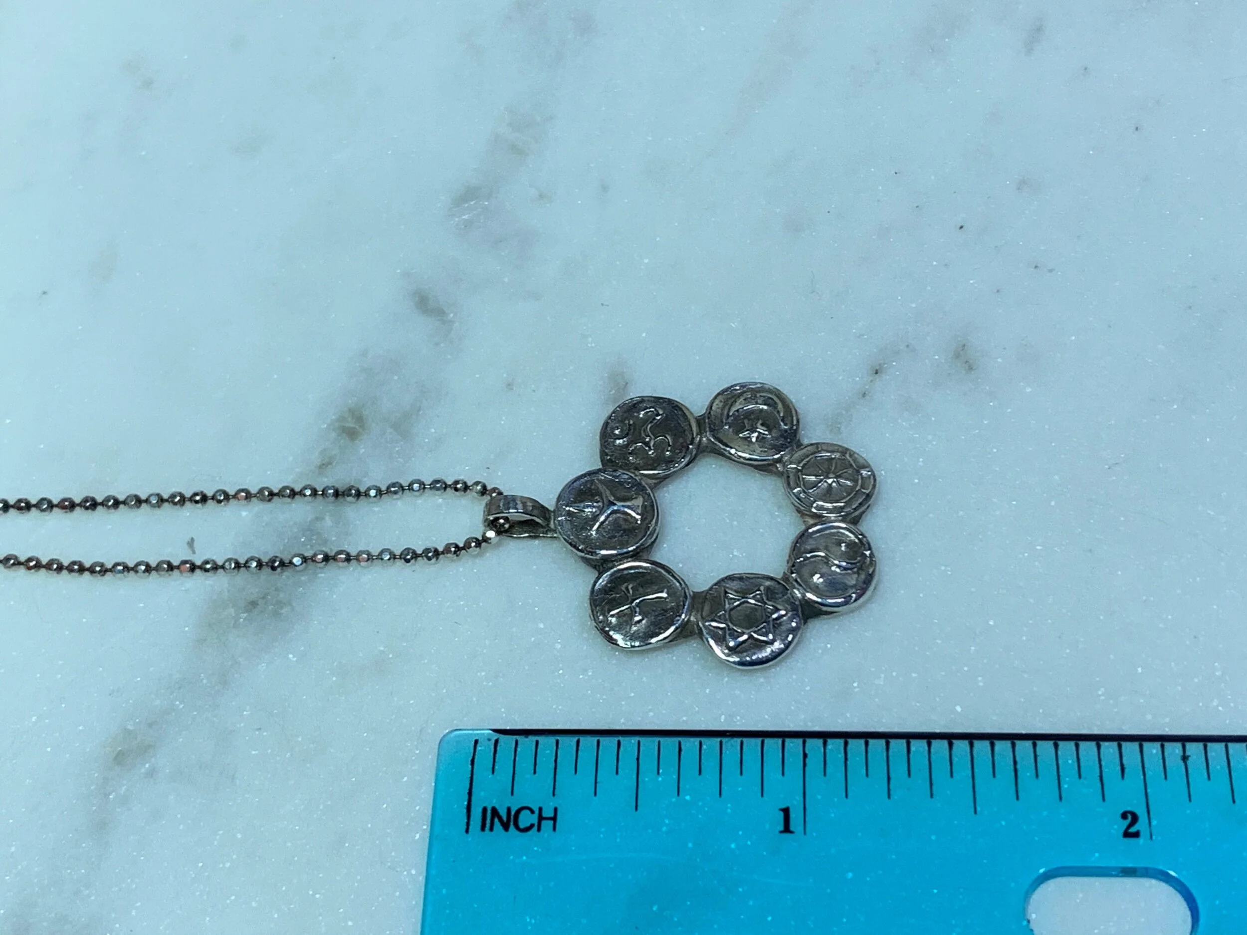 A55C7F98-7676-4CAA-BFCB-DE77ED16D8C2