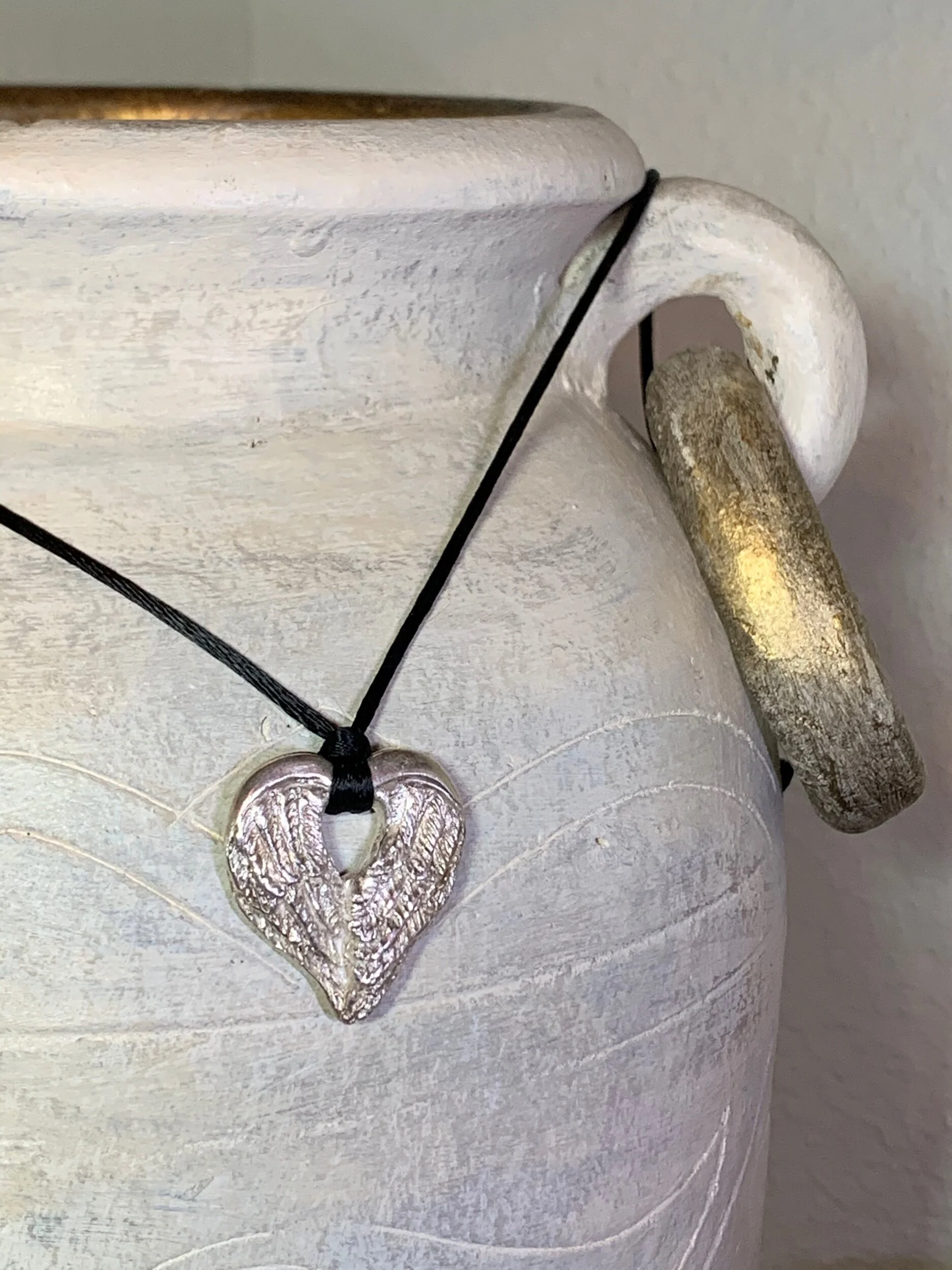 FC7FEF64-050D-487C-A3BE-4B5A2DF60F57