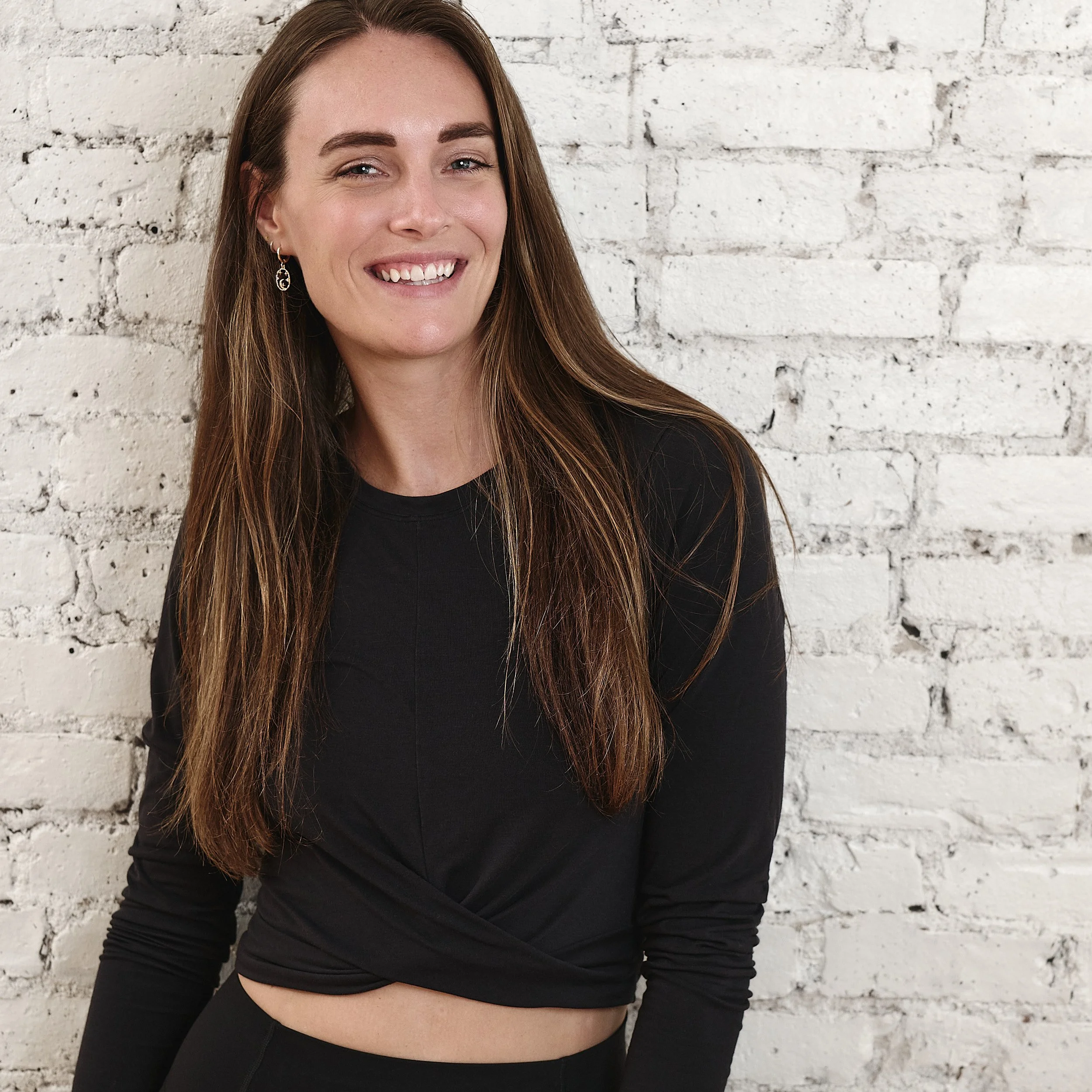 Sarah Medve Bio Pic Crop.jpg