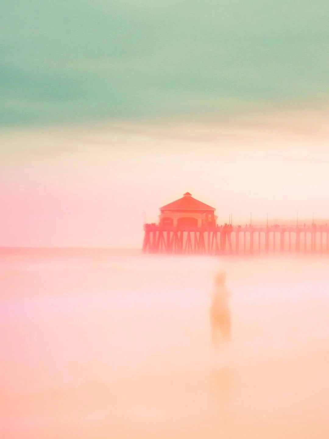 Starting this Monday with three dreamy beach views and a heart full of new projects. Here&rsquo;s to a week of light, color, and endless creativity ✨

&ldquo;You can&rsquo;t use up creativity. The more you use, the more you have.&rdquo; &ndash; Maya 