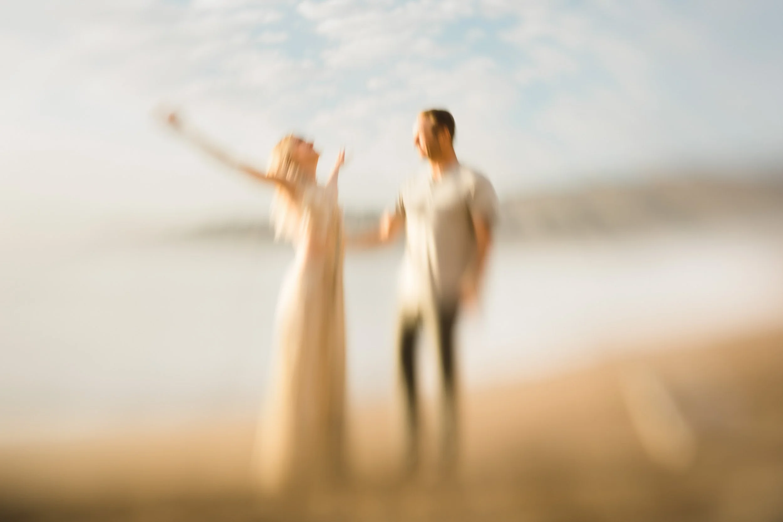 ute-reckhorn-los-angeles-couple-romantic-beach.jpg