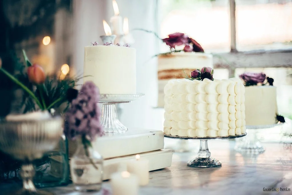 seattle-tiny-house-styled-shoot-wedding-cake-design_0007.jpg
