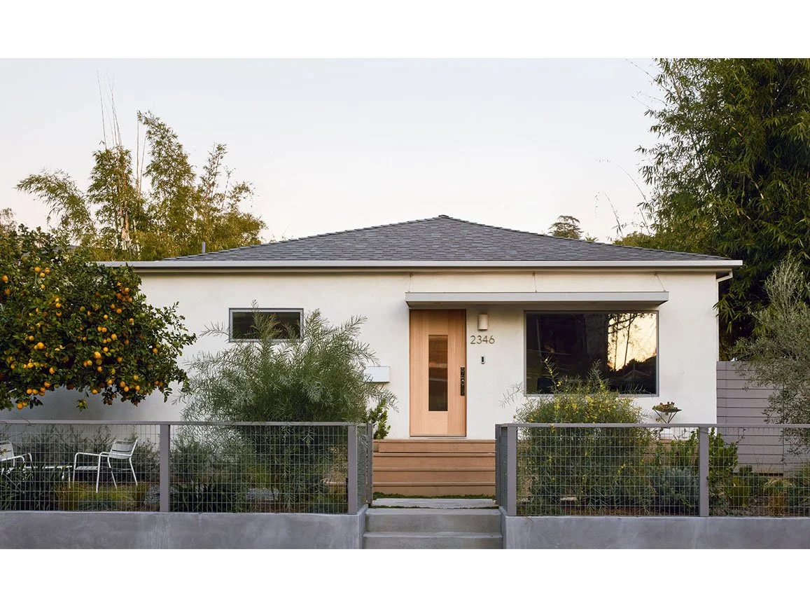 EDGEWATER EXT FRONT 2_SM_BORDER.jpg