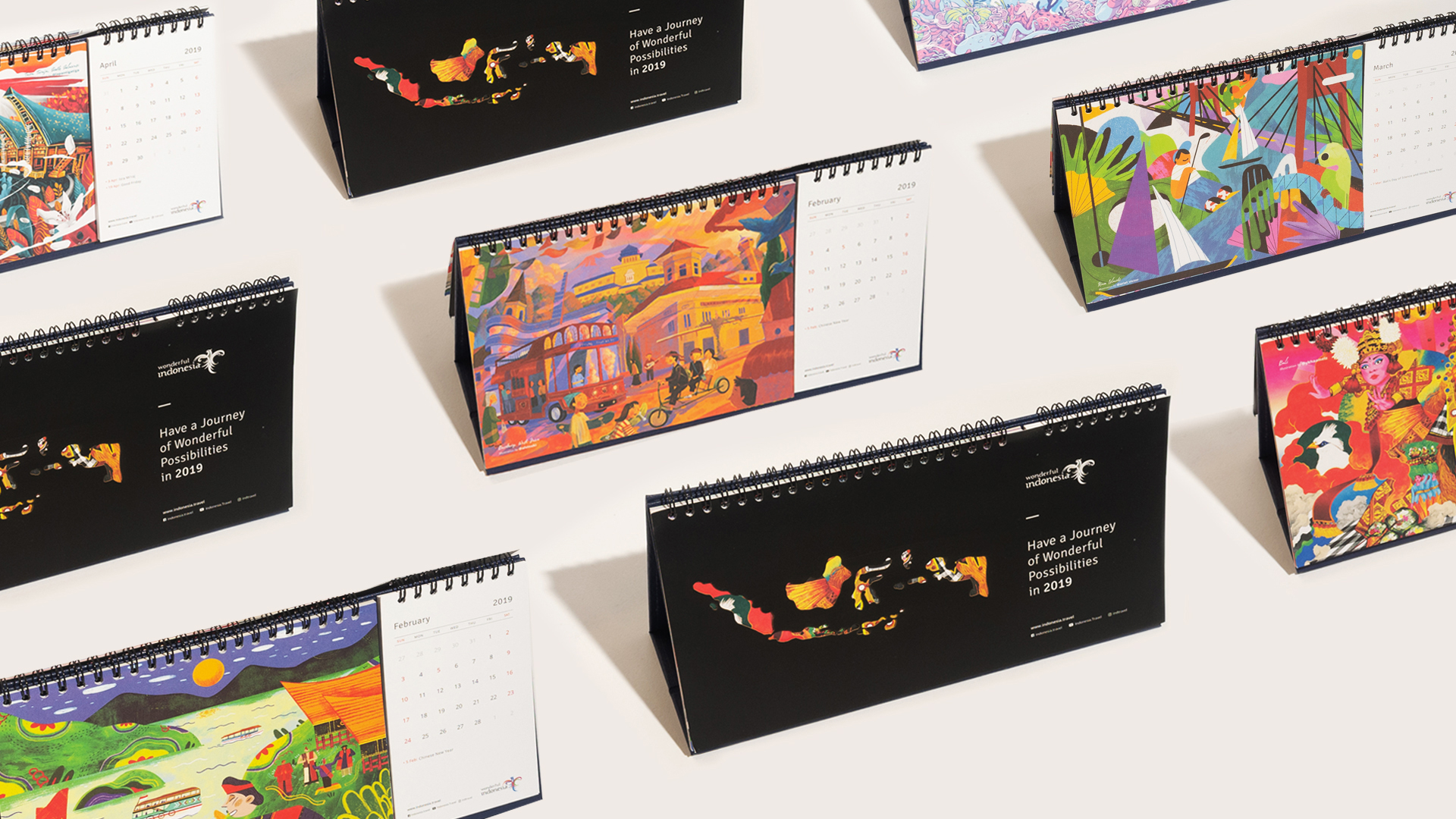Mockup_CalendarIllustrator_Angle02_Top-Berdiri.jpg