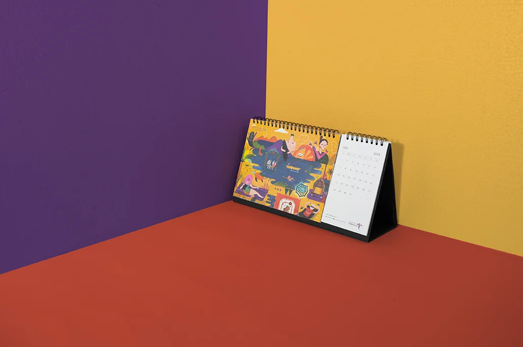 Mockup_CalendarIllustrator_Angle01_Lombok.jpg