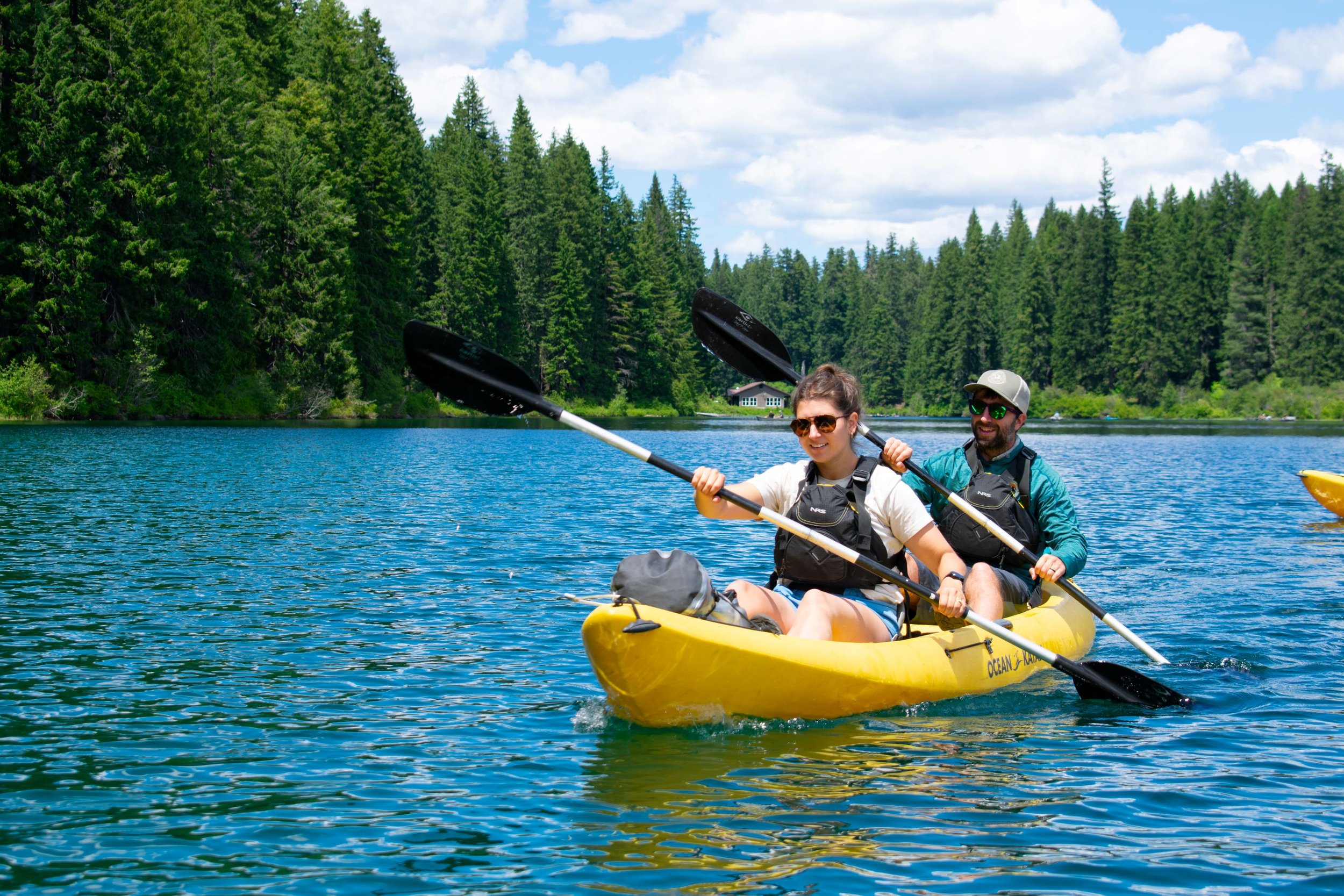 Sisters Country: Clear Lake Paddle Tours