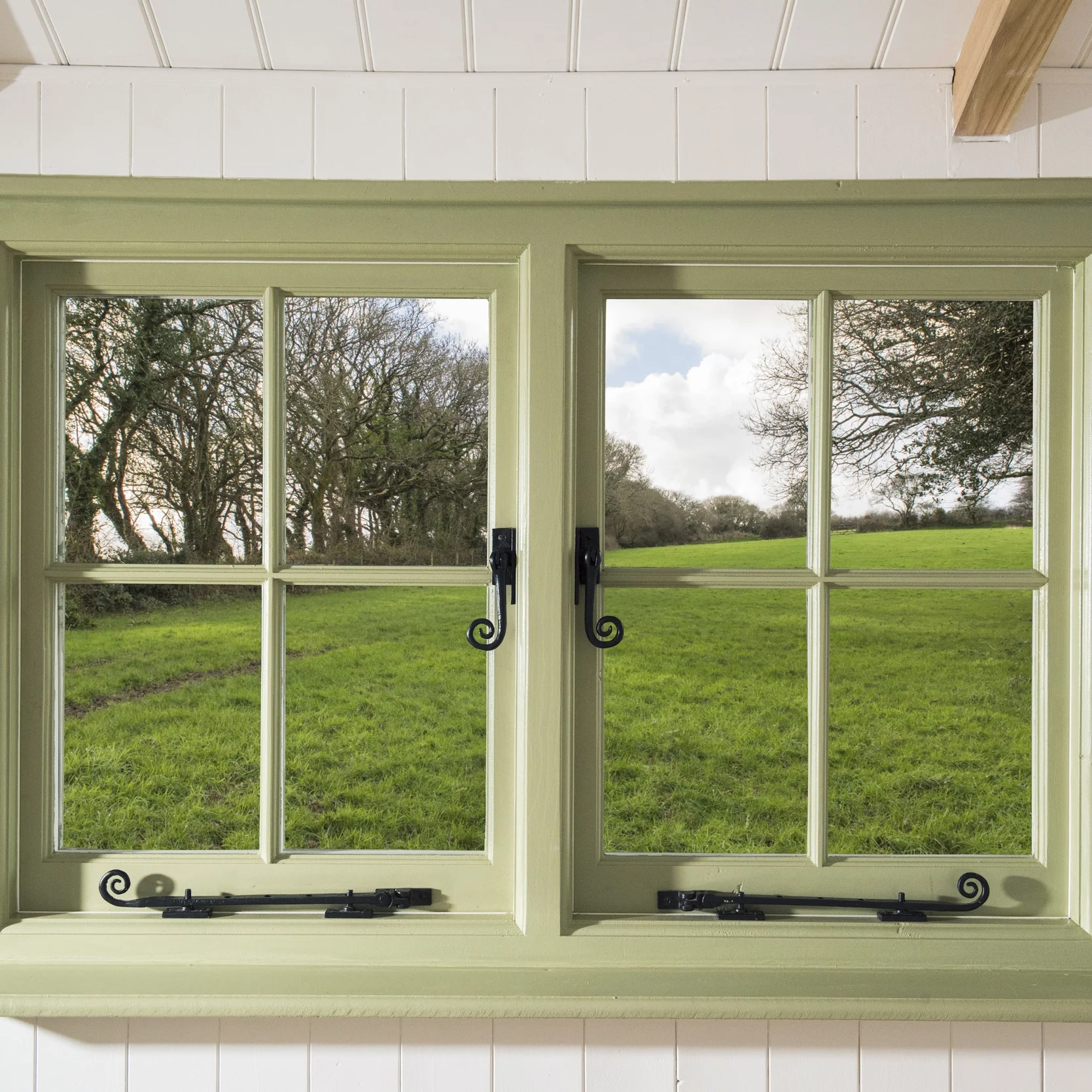 Shepherdshut-window.jpeg