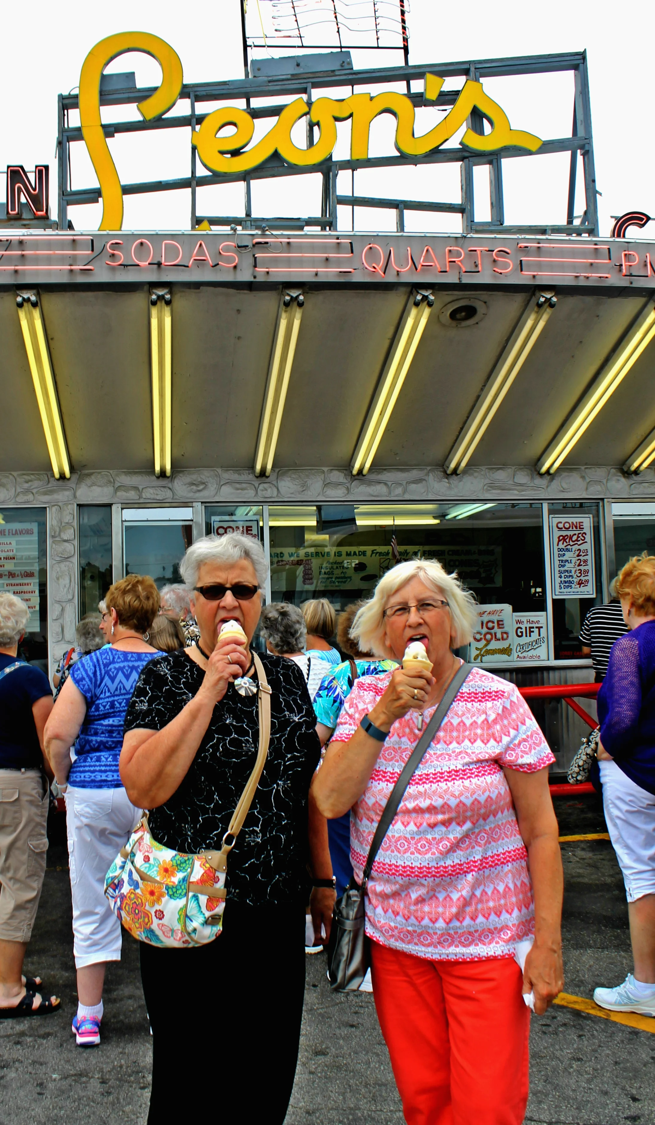 Burger & Custard Capital of the World Bus Tour