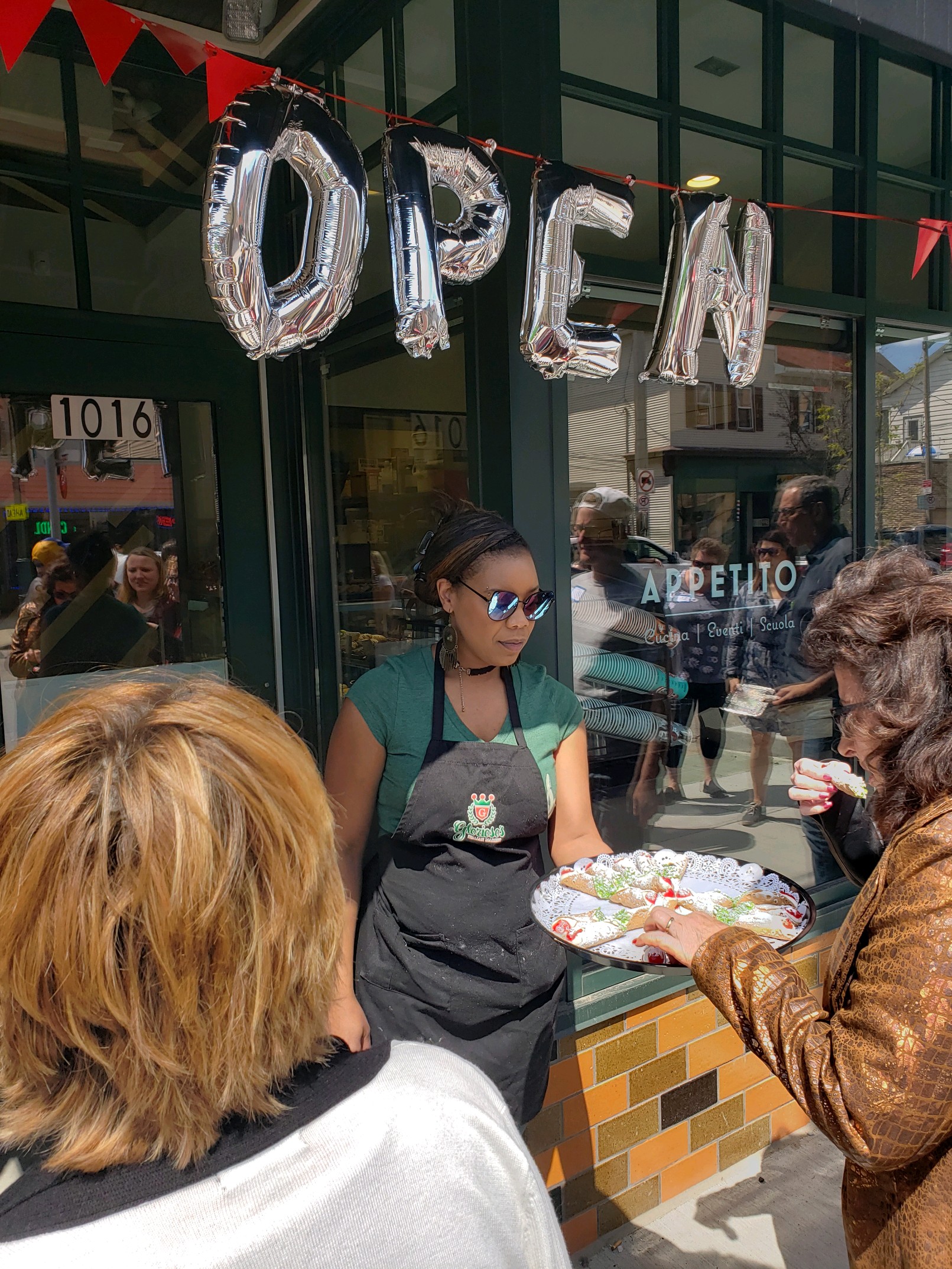  We were thrilled to be some of the first visitors to sample a cannoli at the new bakery at Appetito on delicious Brady Street. 