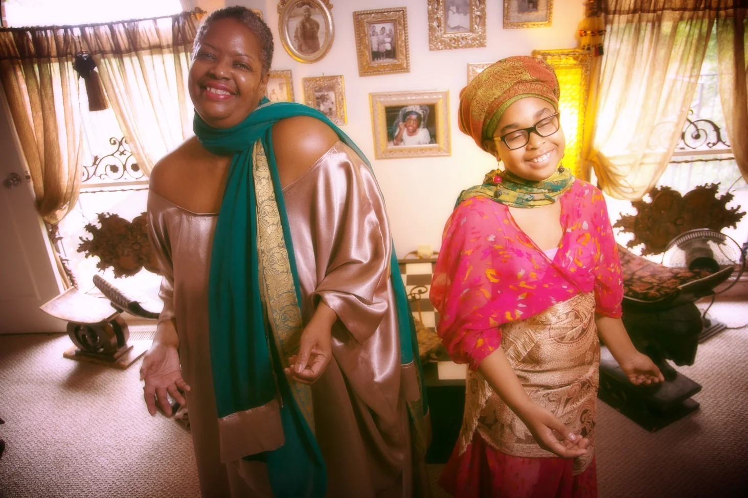 Mariby&AriQueenImage.JPG