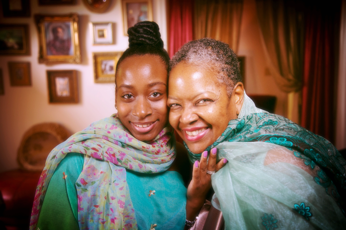 Mariby&NakiaQueenImages2.JPG