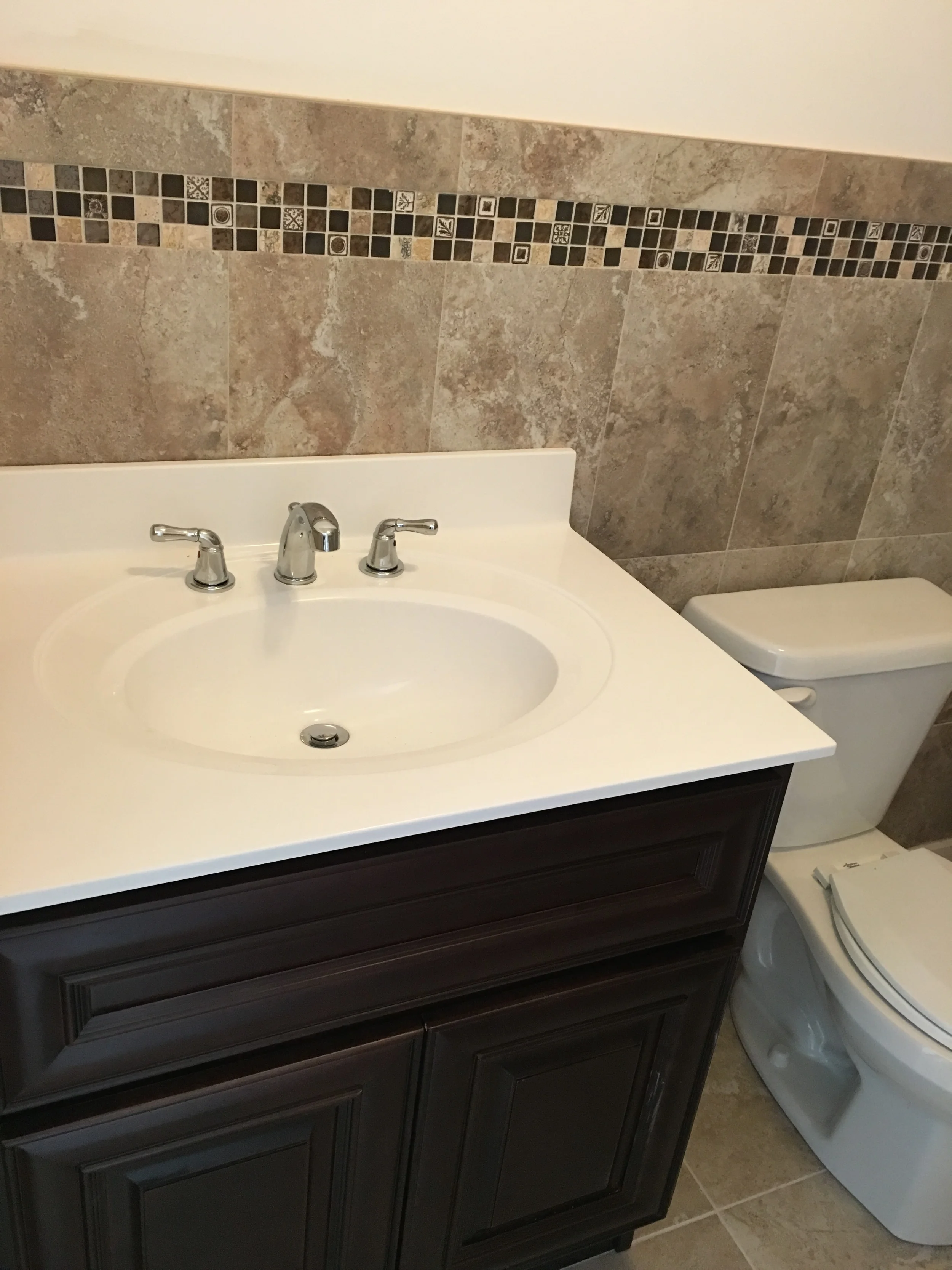 basement bath.JPG