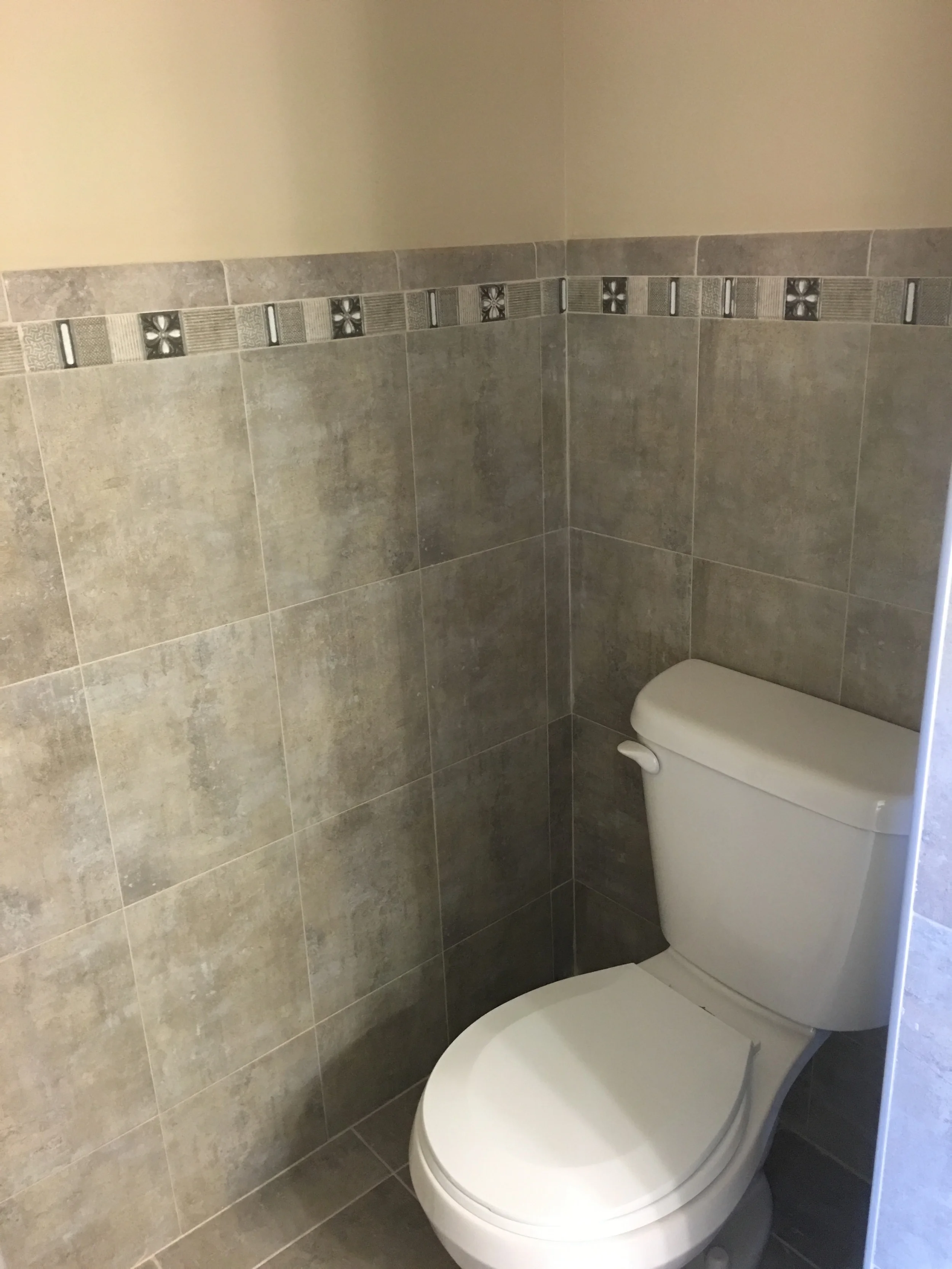 master bath 3.JPG