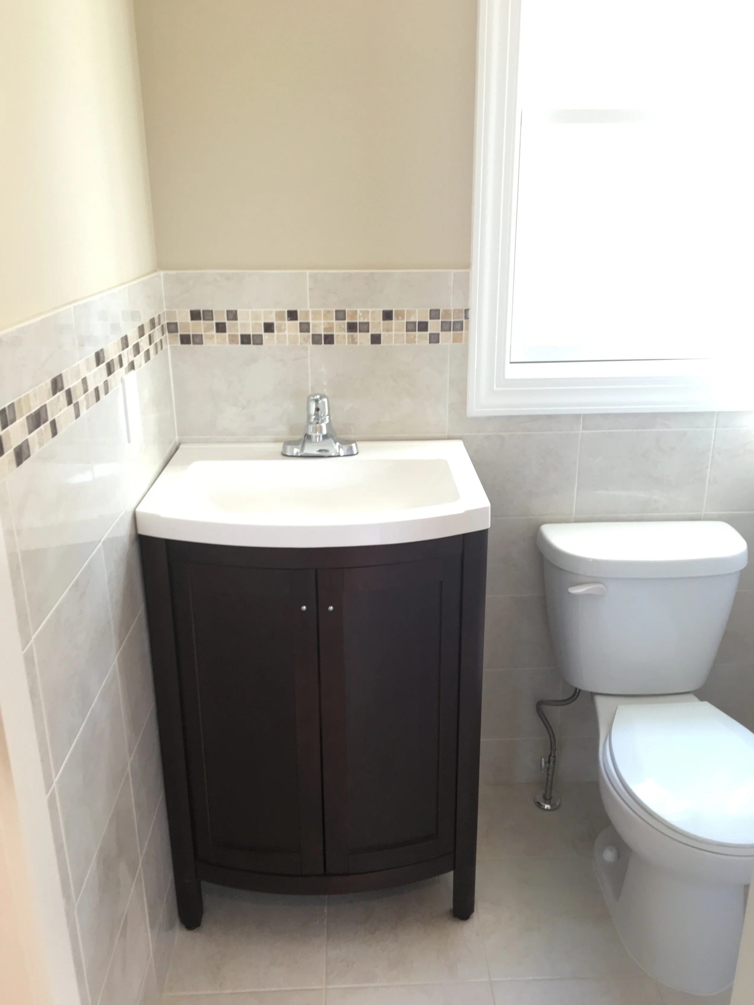 half bath.JPG