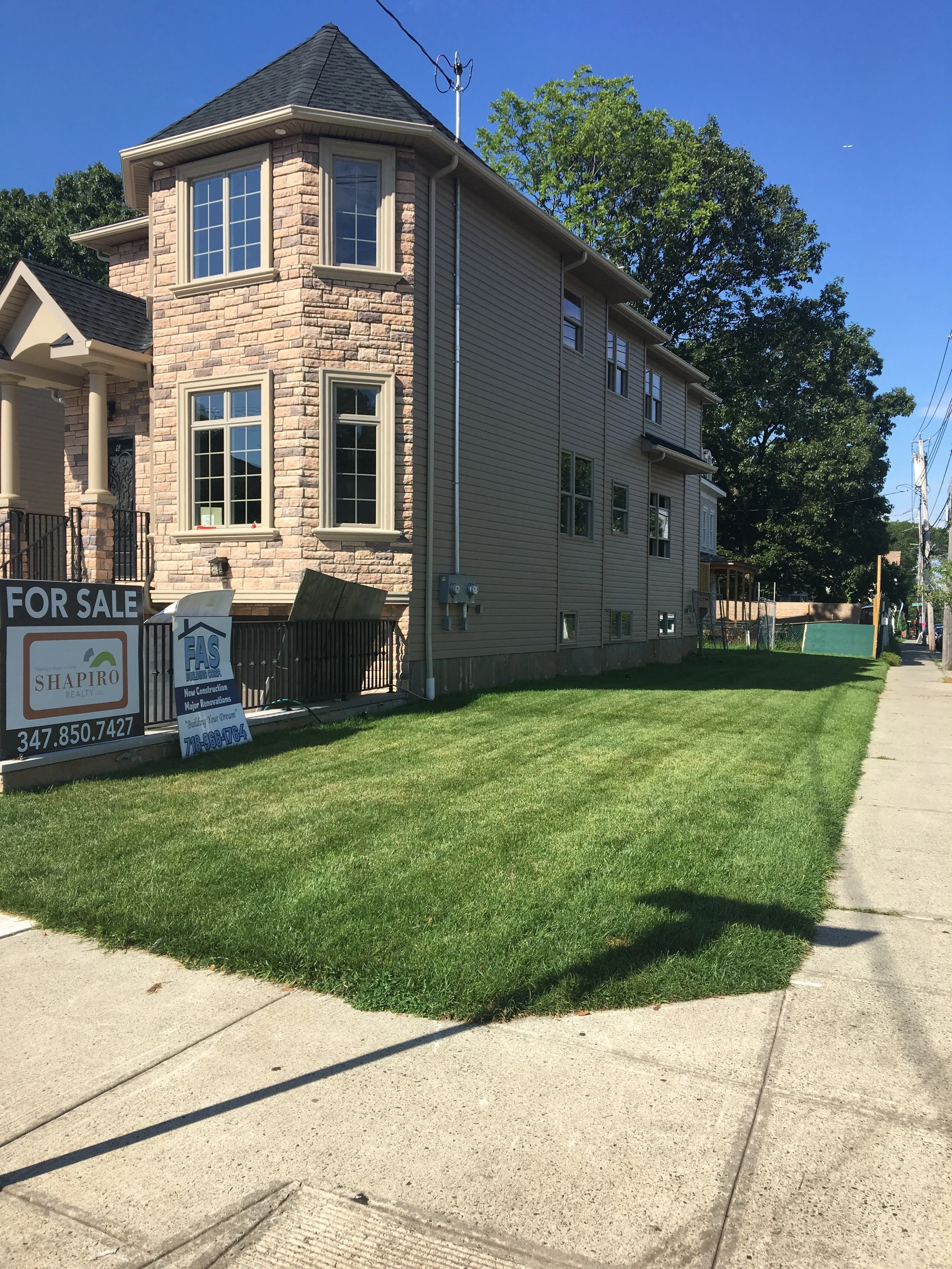 side yard.JPG
