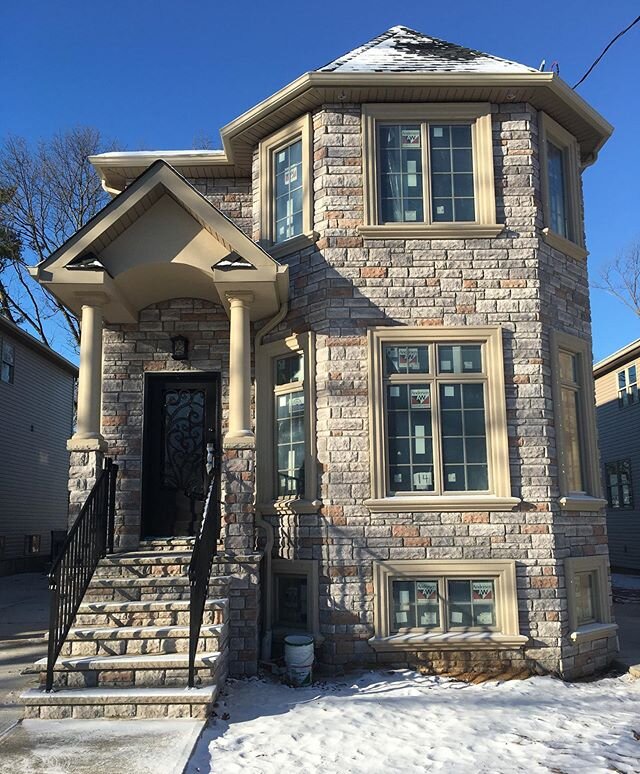 Throwback to on our favorite projects! 4 gorgeous one family homes in the heart of Tottenville 🏘