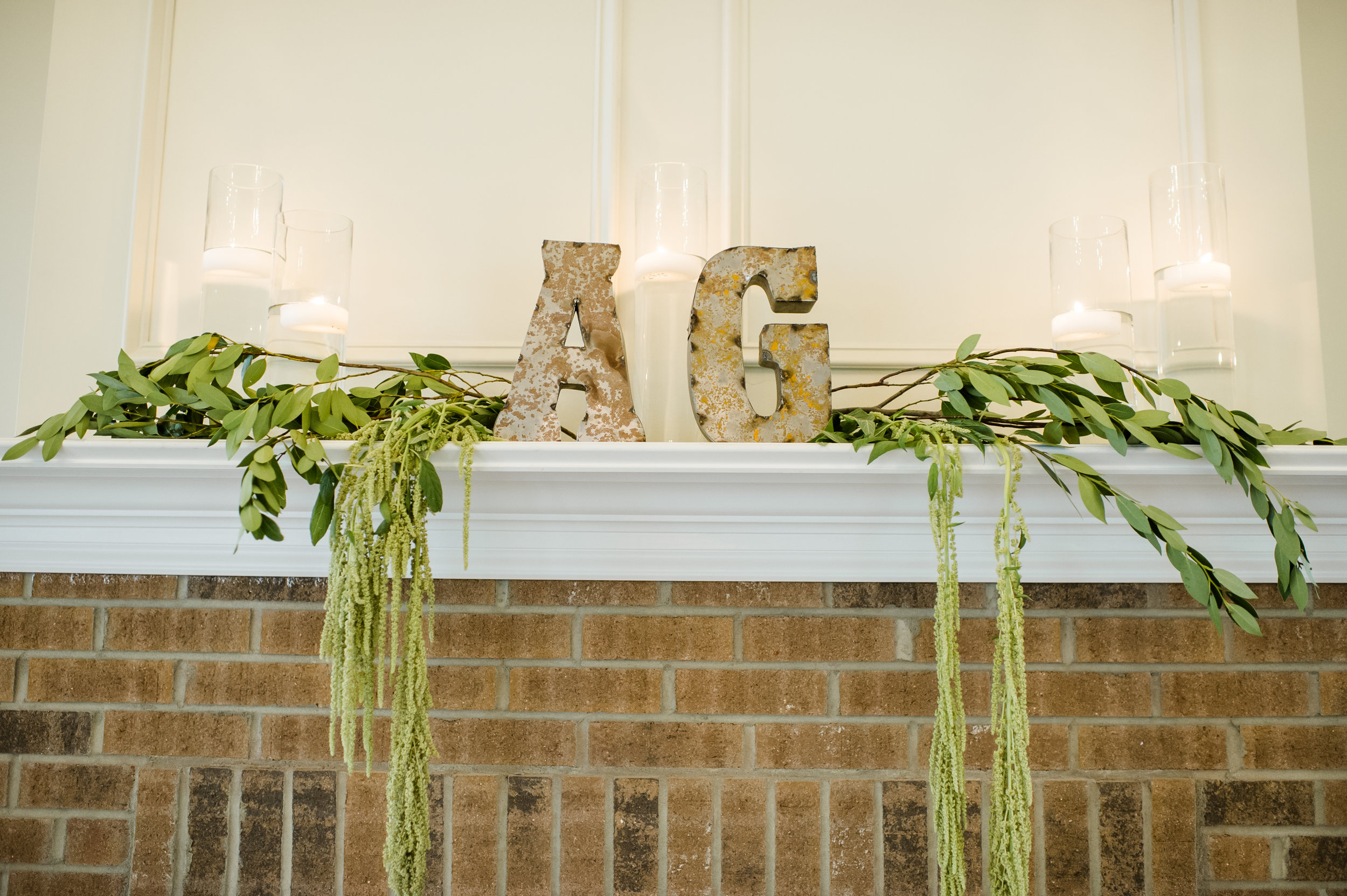  The mantle looking awesome 