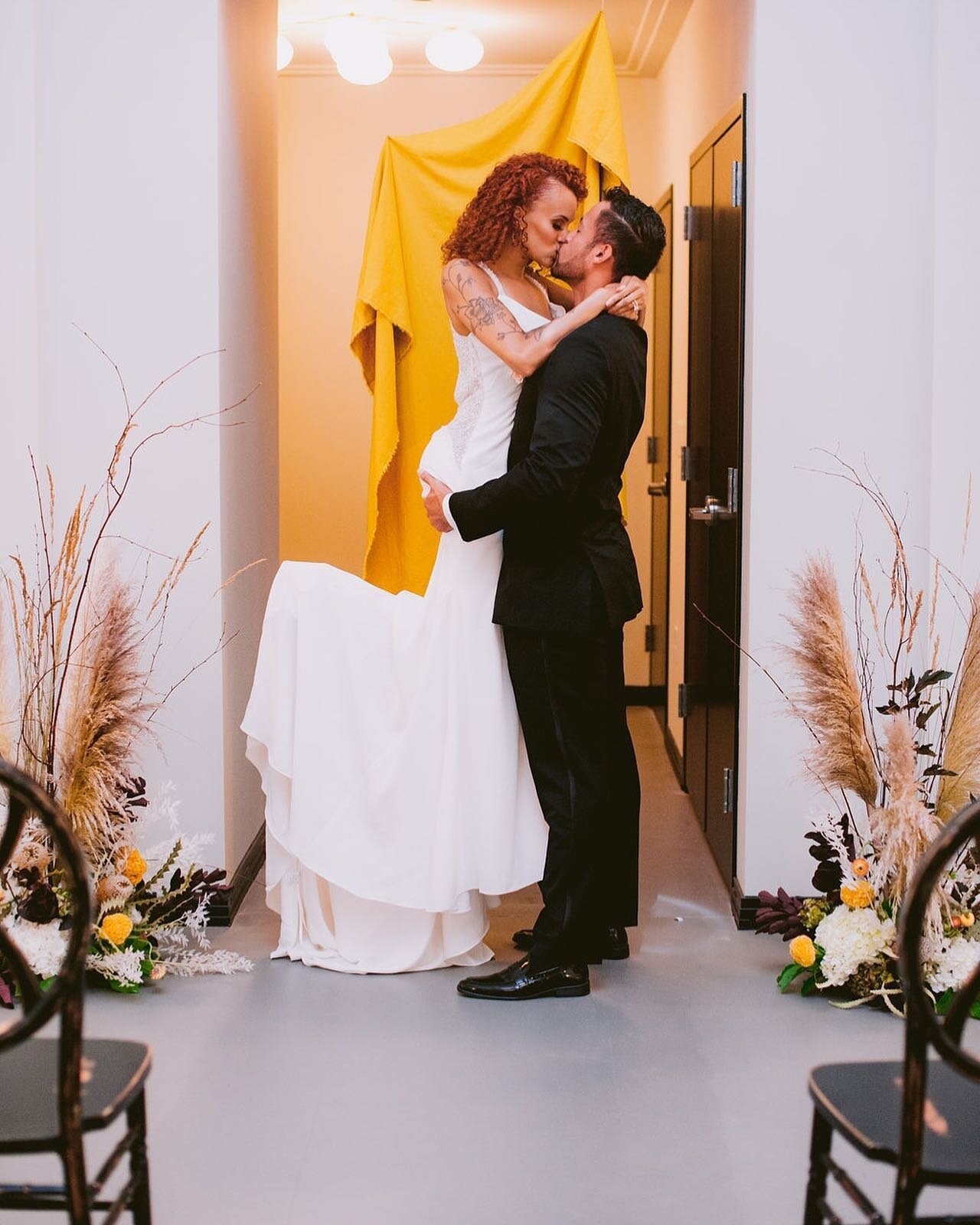 This amazing styled shoot is on the @heartofncweddings blog today AND you can find it in print in their magazine!
It was by far one of my favorite styled shoot designs and I cannot thank these vendors enough for making this vision come to life. Pl