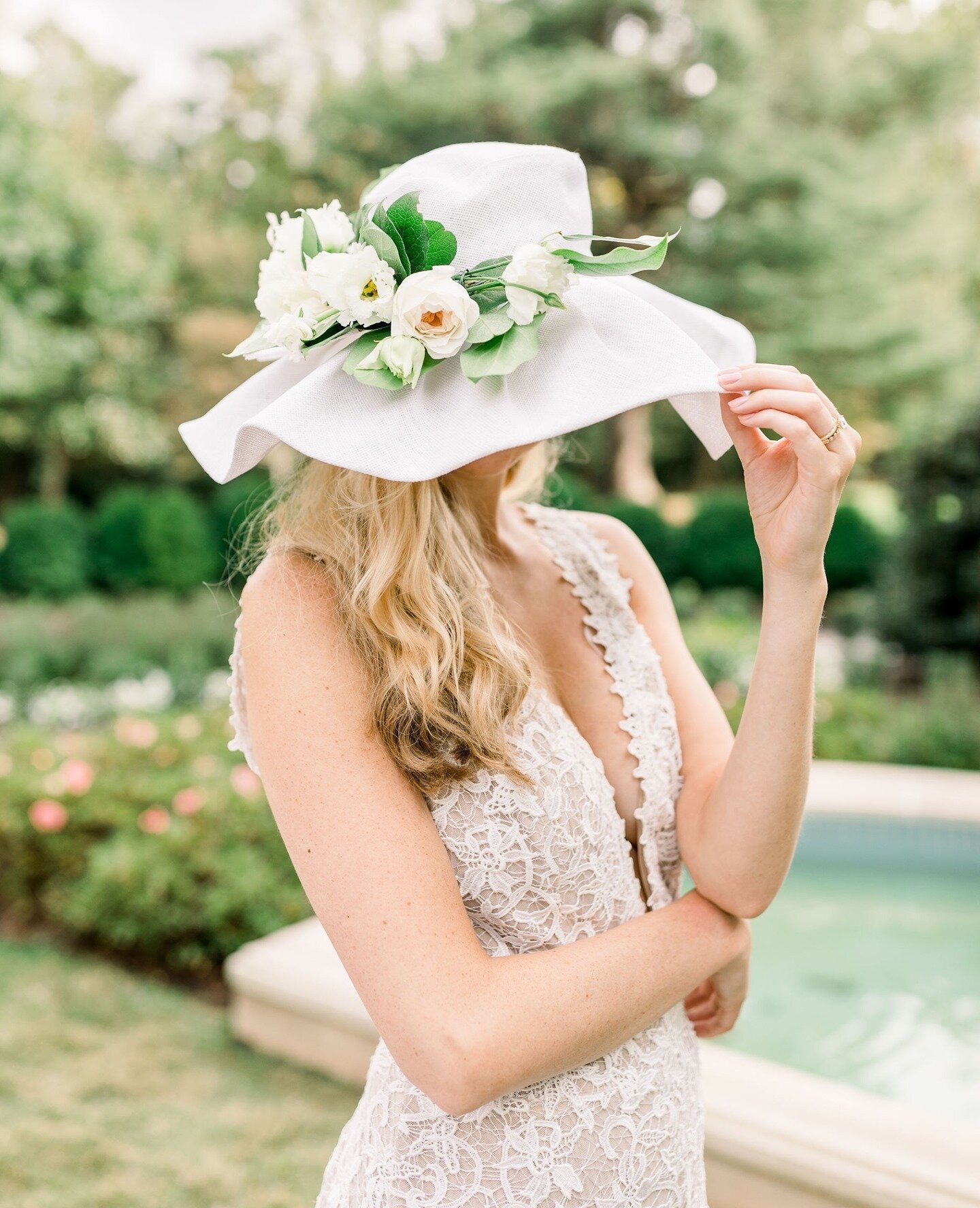 We are honored and SO excited to be featured on @southernbridemagazine from a beautiful shoot @whitney_collective put together. Every vendor that was a part of this day brought so much creativity + beauty and it really shows. Check out the full blog!