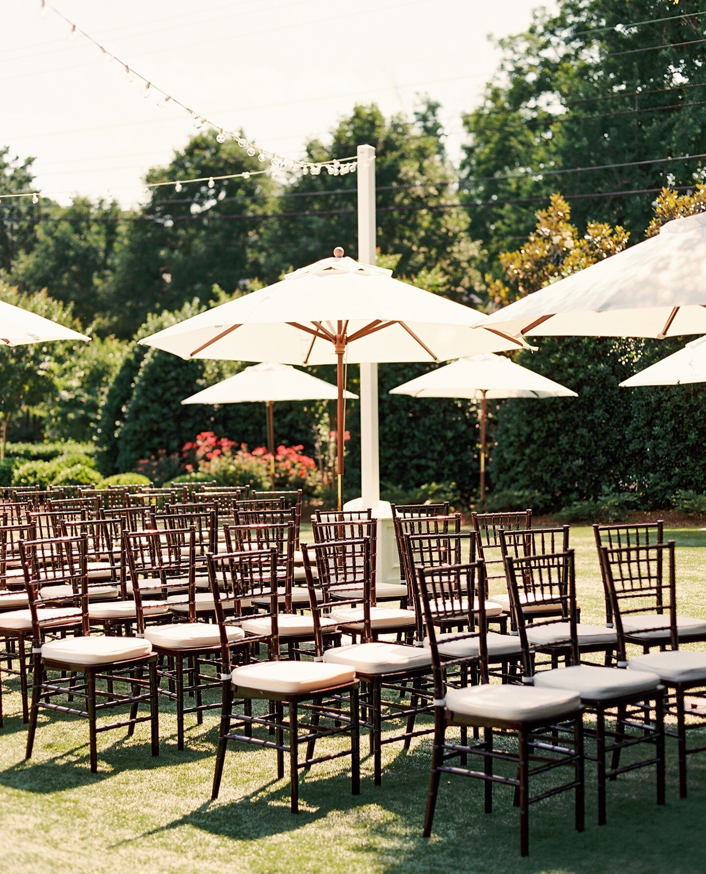 First day of Spring is tomorrow which means warmer weather is coming our way! A great way to keep your guests cool during Spring + Summer weddings is adding these market umbrellas to your outdoor ceremony or reception! + they make a great decor state