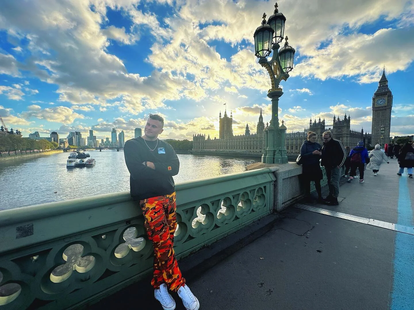 i&rsquo;m a NFT bloke now 🇬🇧💂&zwj;♀️cmon lads