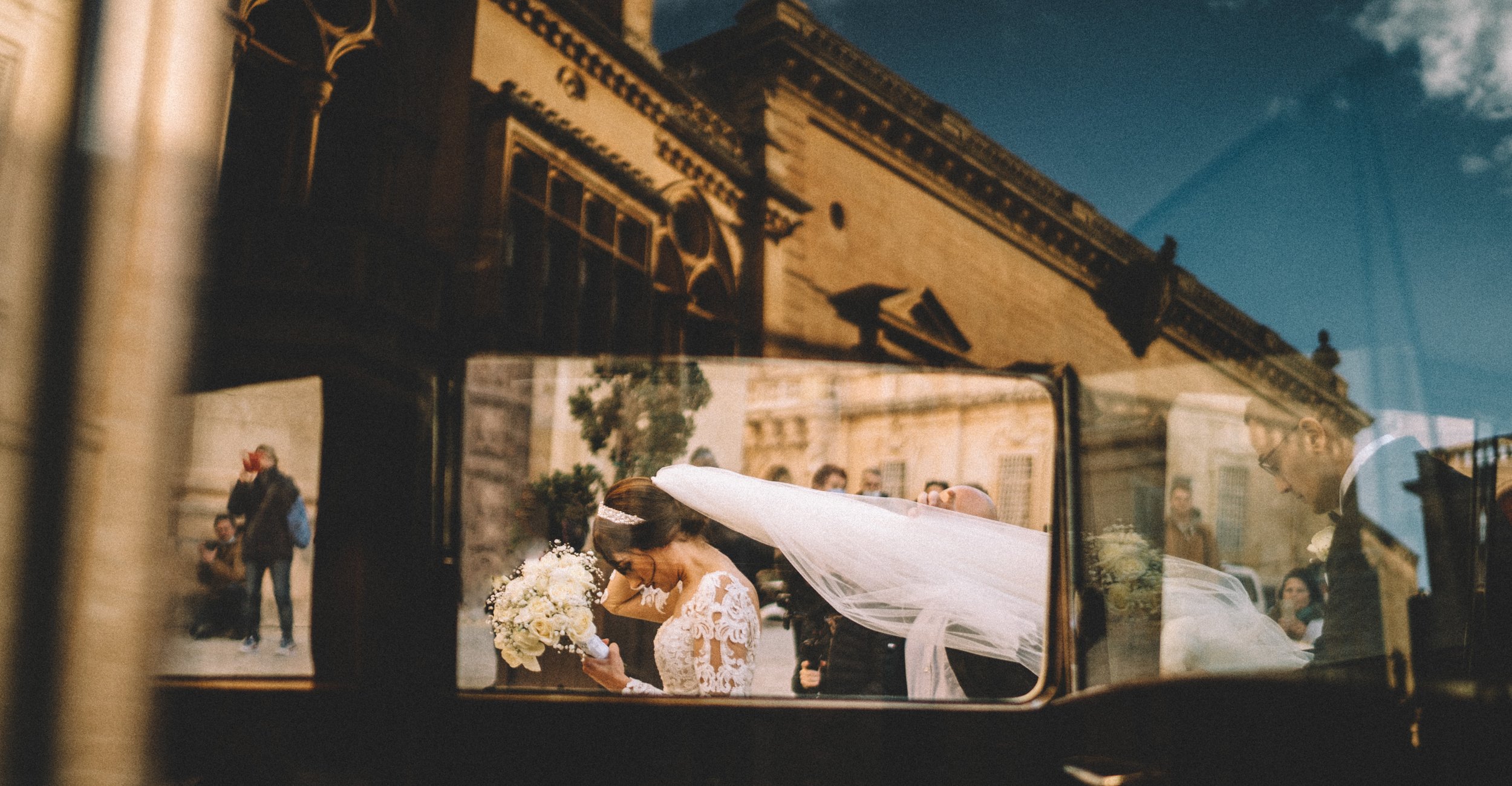 The veil of the bride in the wind